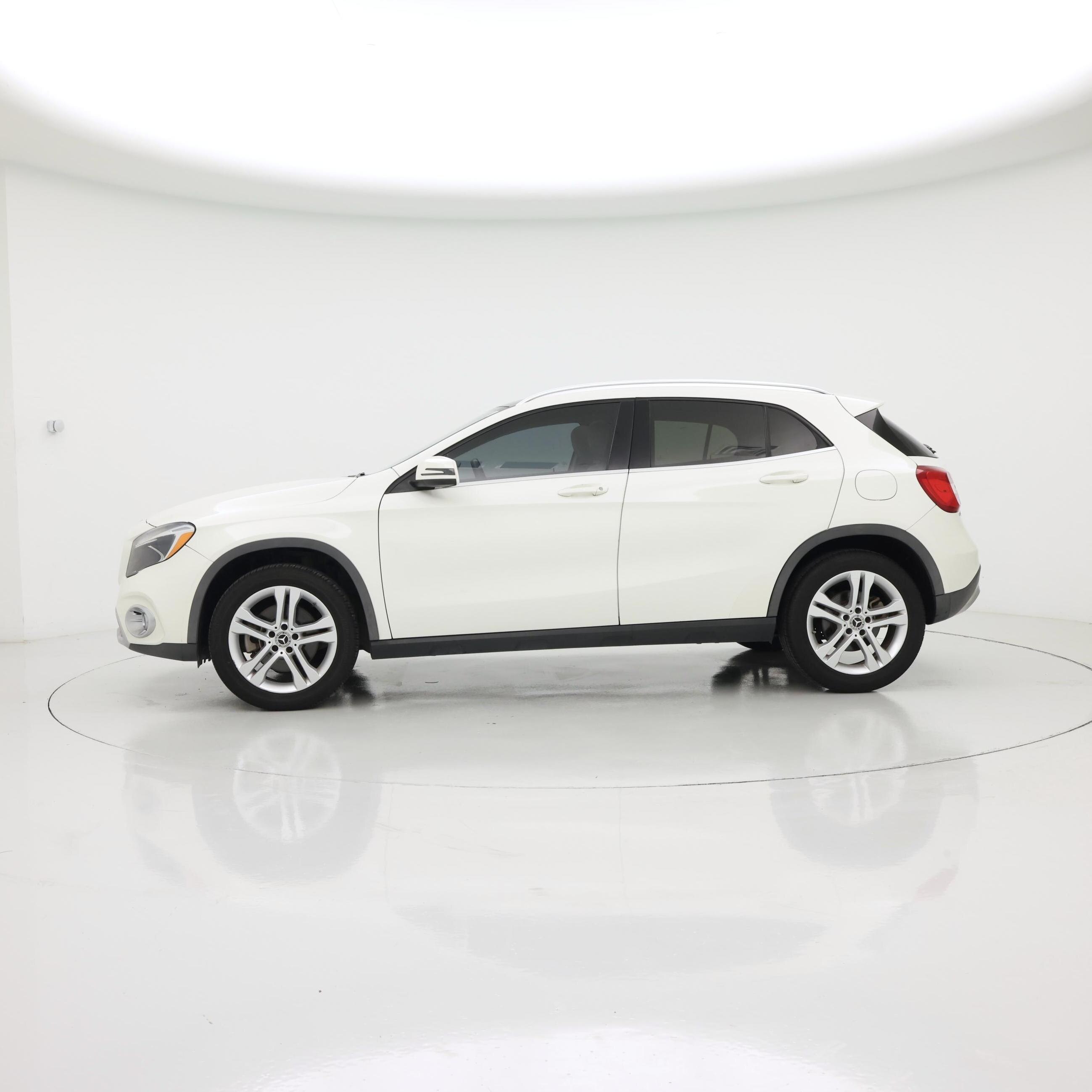 Thumbnail: 2018 Mercedes-Benz GLA - 3