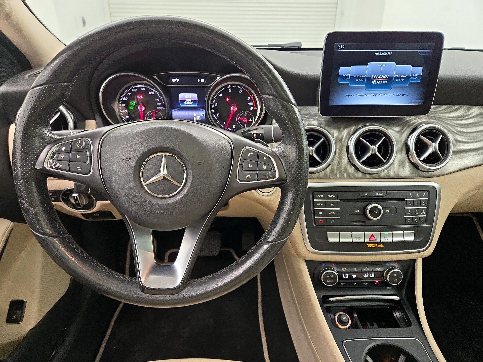 Thumbnail: 2018 Mercedes-Benz GLA - 10