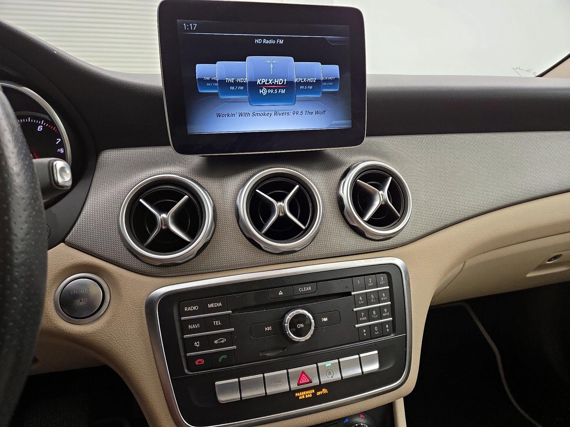 Thumbnail: 2018 Mercedes-Benz GLA - 15