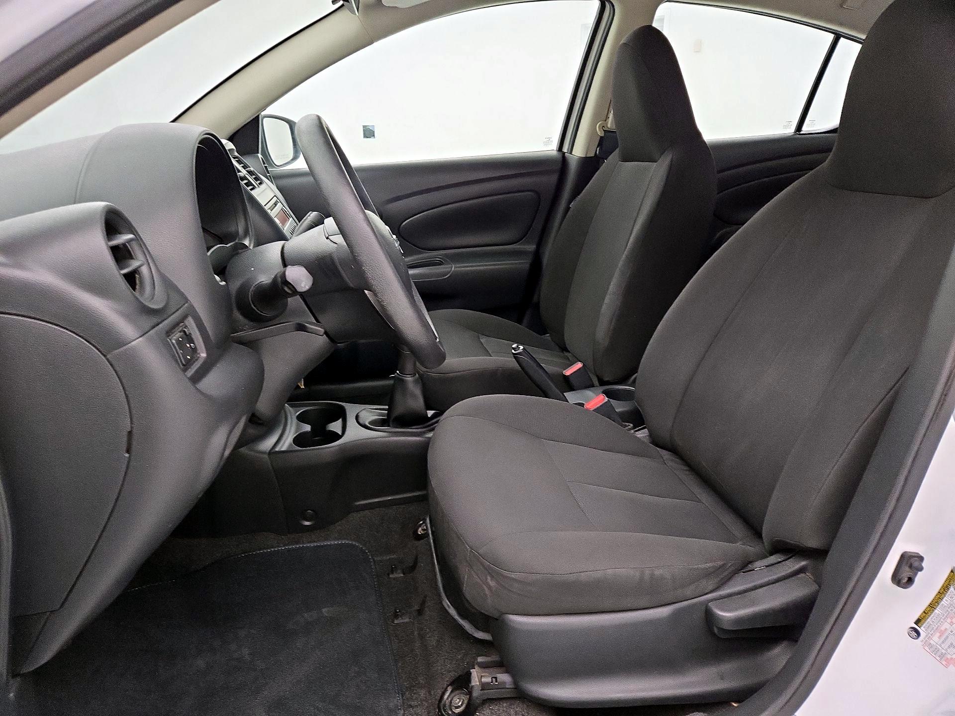Thumbnail: 2016 Nissan Versa - 11