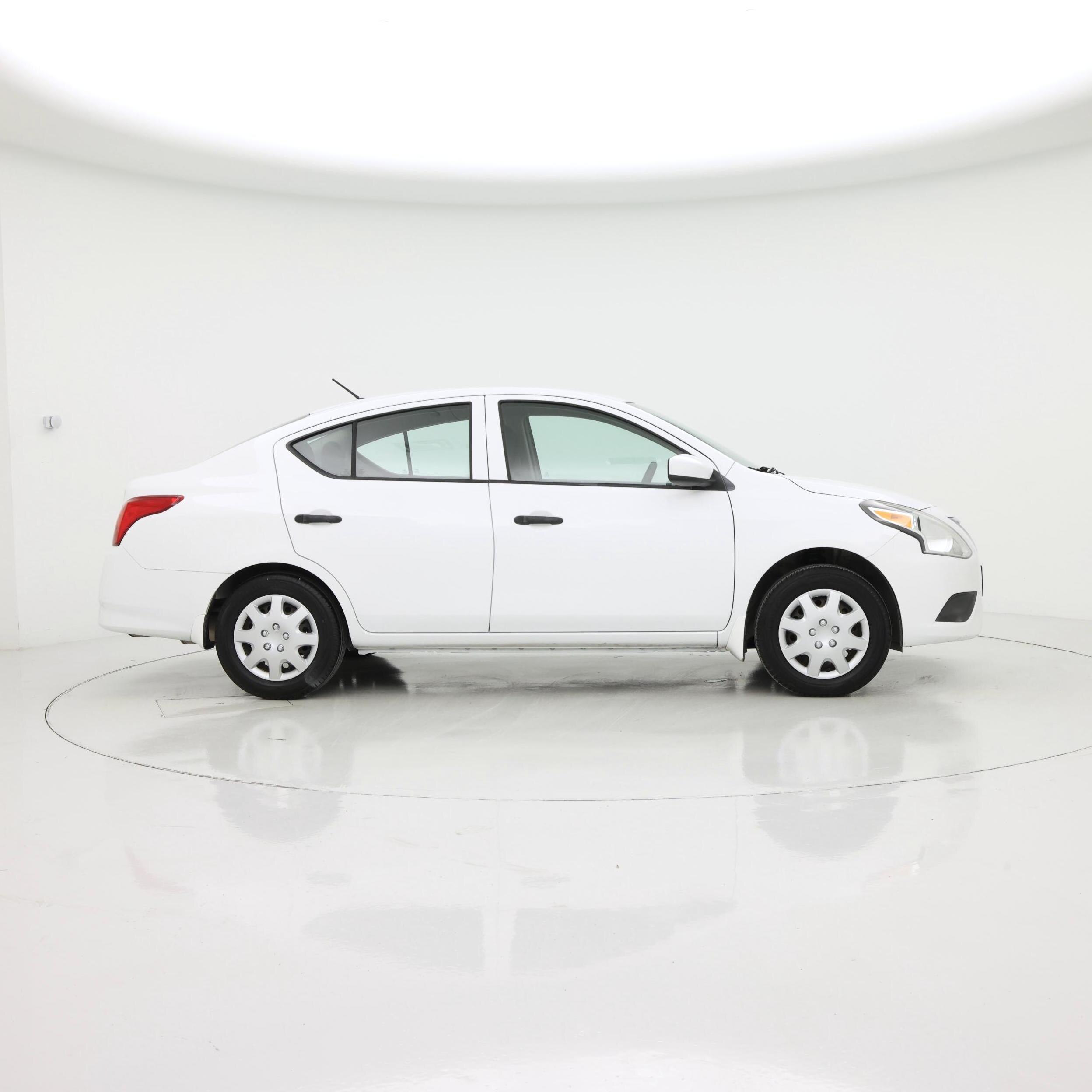 Thumbnail: 2016 Nissan Versa - 7