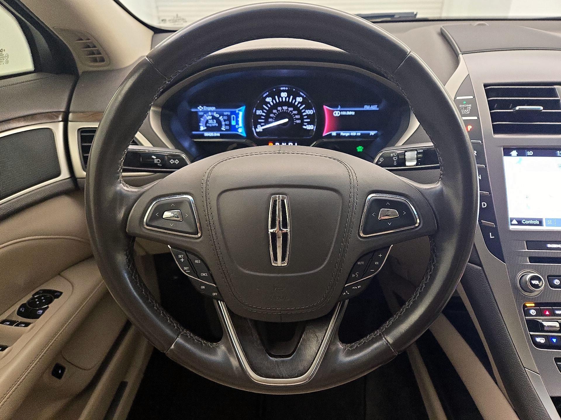 Thumbnail: 2017 Lincoln MKZ - 10