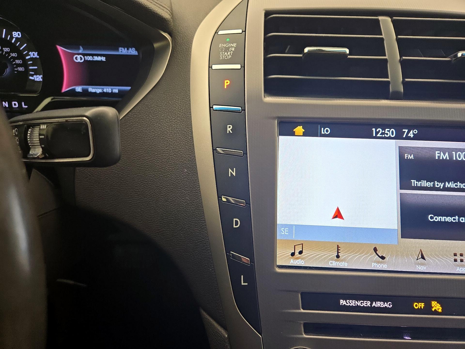 Thumbnail: 2017 Lincoln MKZ - 18