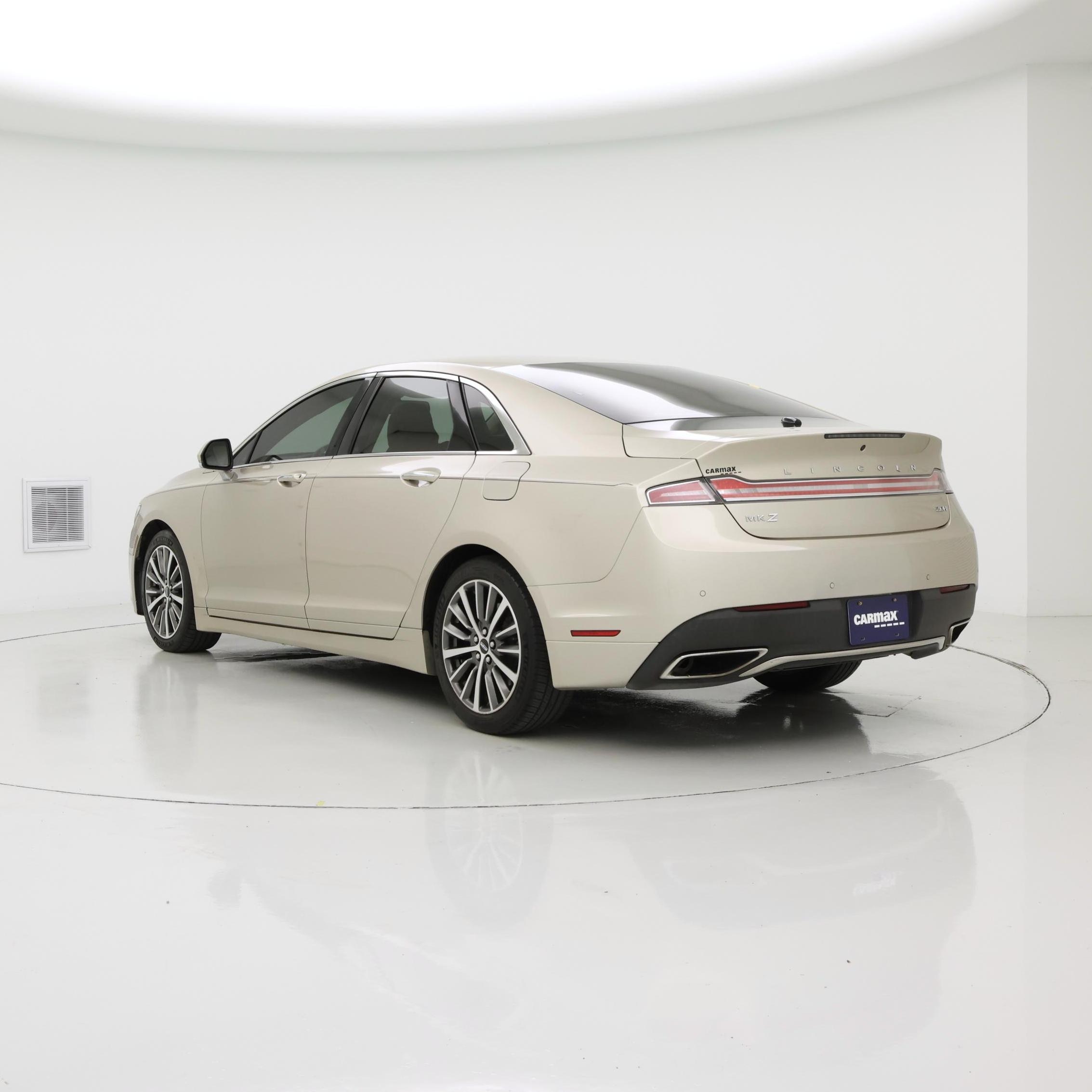 Thumbnail: 2017 Lincoln MKZ - 2