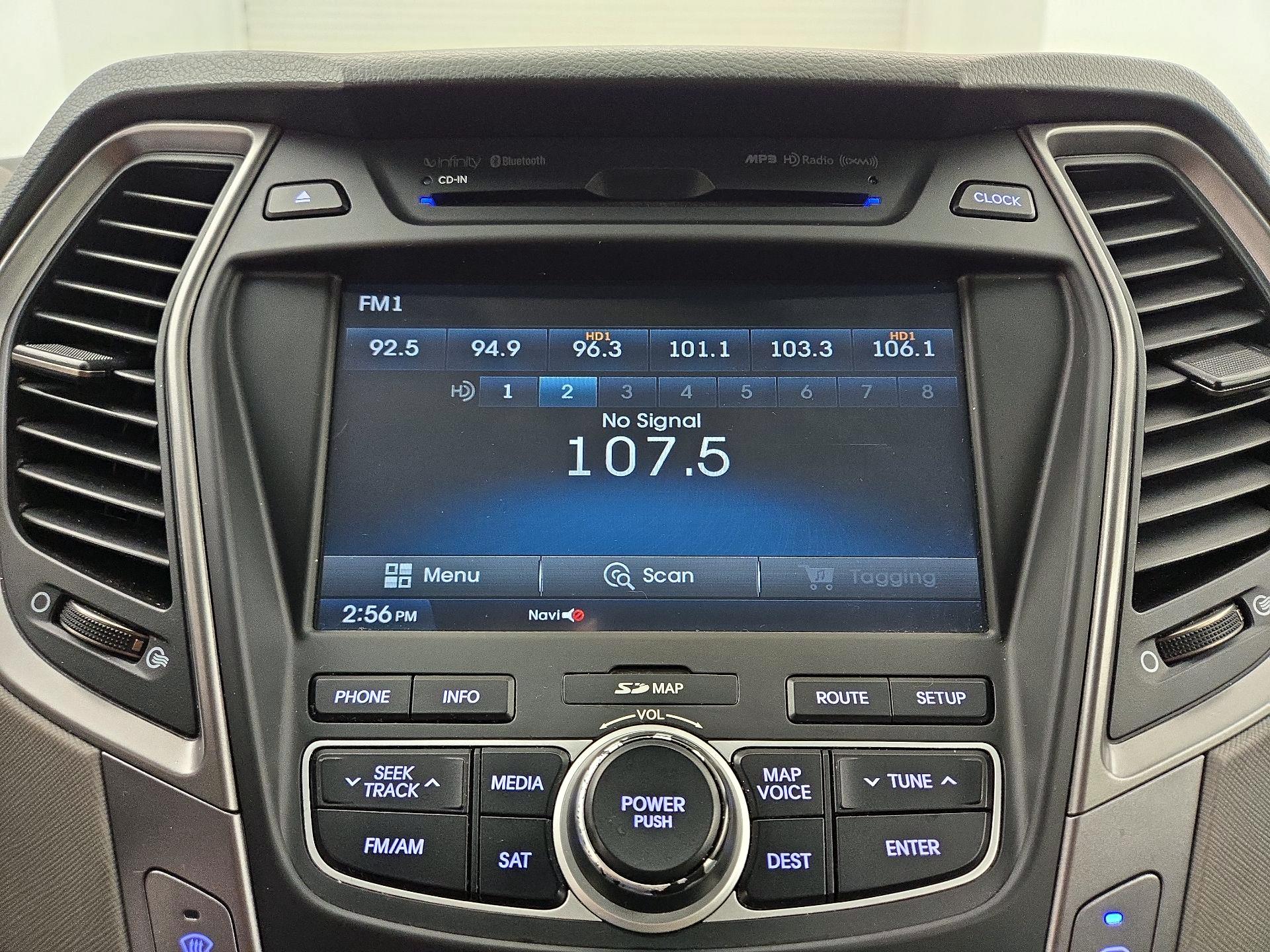 Thumbnail: 2014 Hyundai Santa Fe - 16