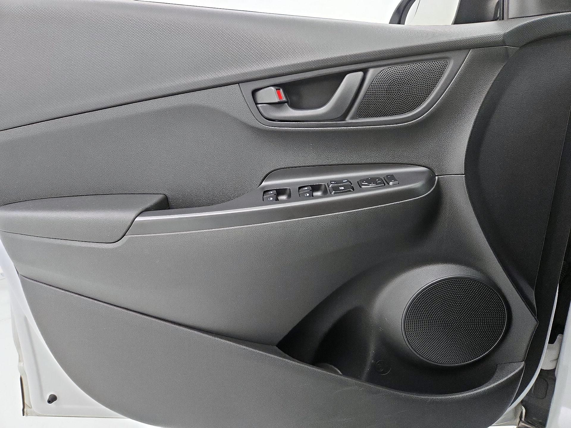 Thumbnail: 2019 Hyundai Kona - 12