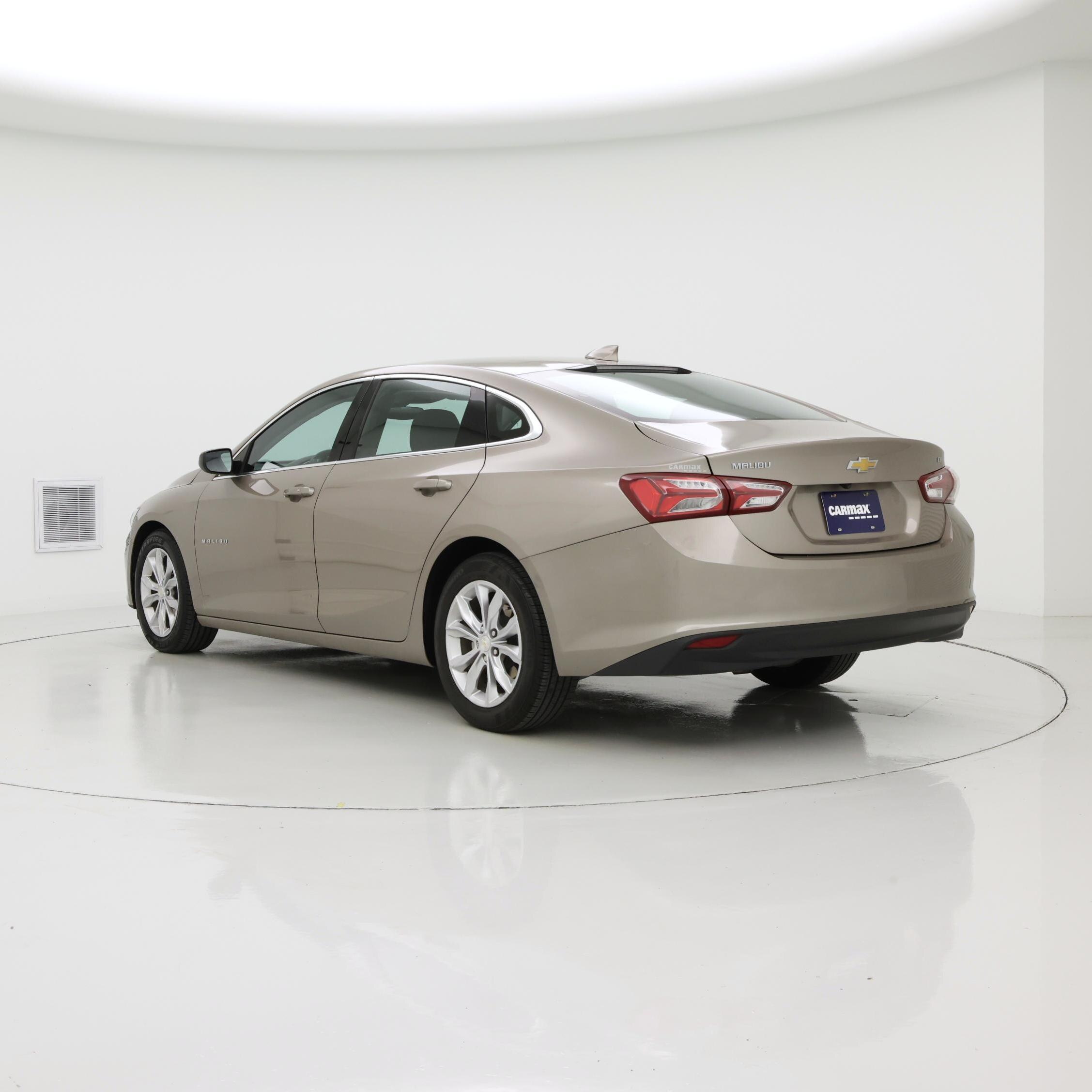 Thumbnail: 2022 Chevrolet Malibu - 2