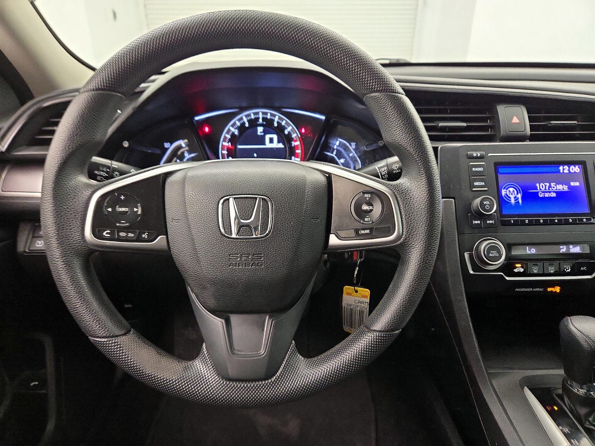 Thumbnail: 2016 Honda Civic - 10