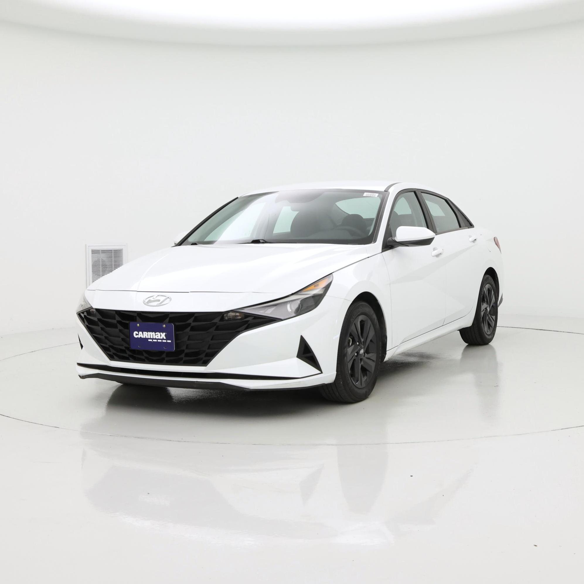 Thumbnail: 2022 Hyundai Elantra - 4