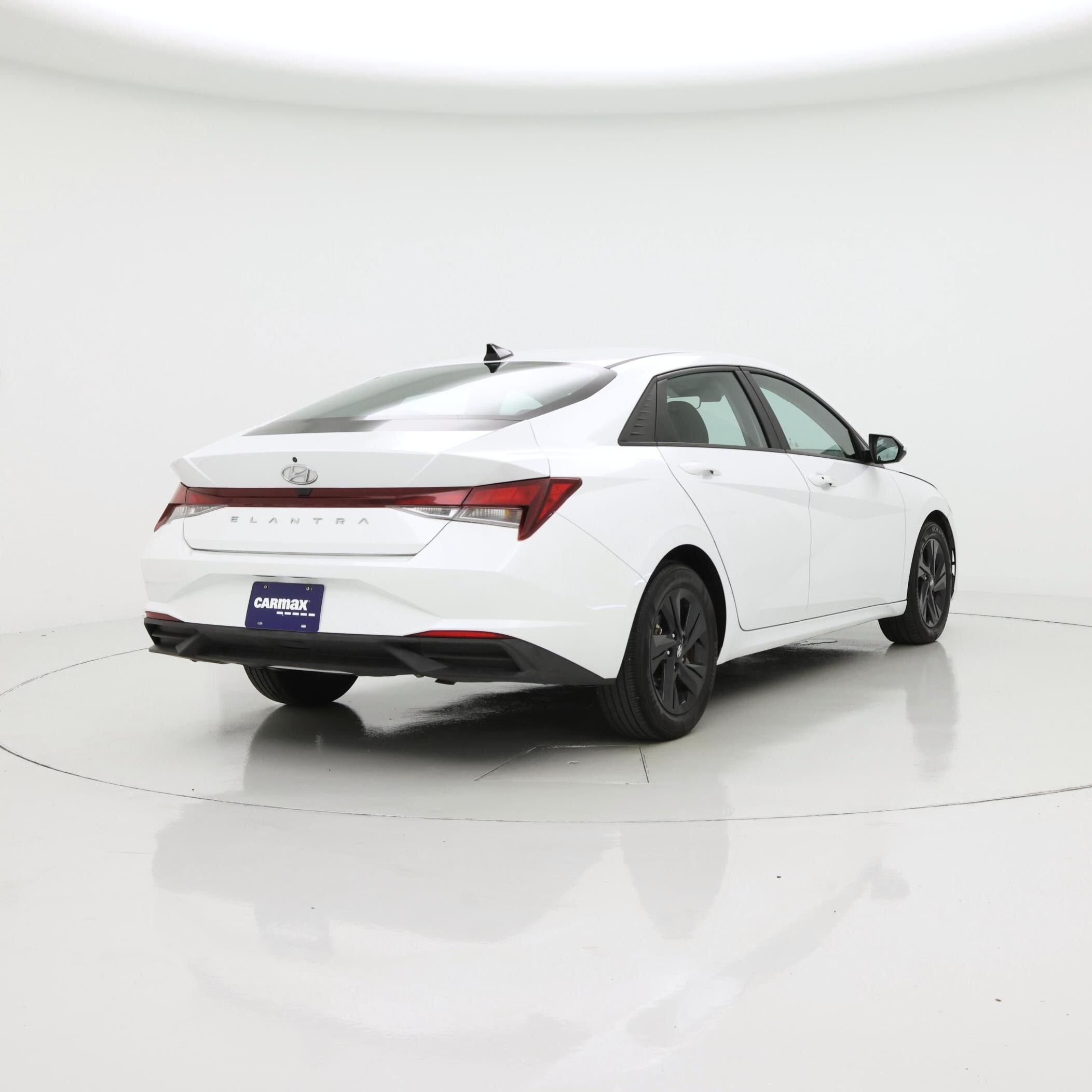 Thumbnail: 2022 Hyundai Elantra - 8