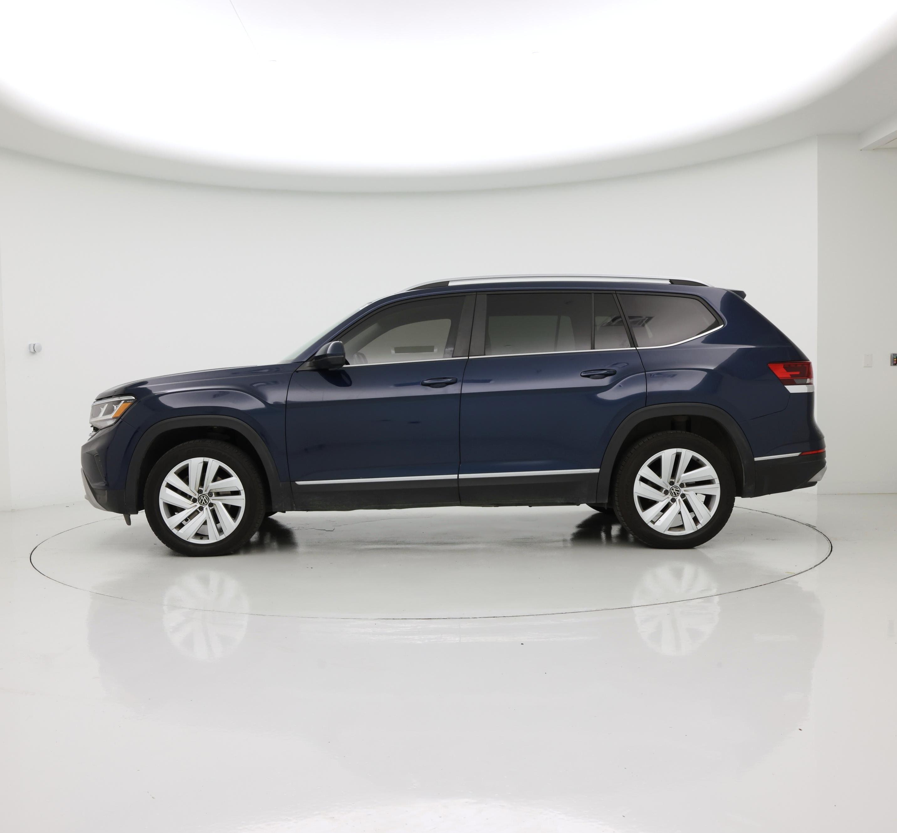 Thumbnail: 2021 Volkswagen Atlas - 3