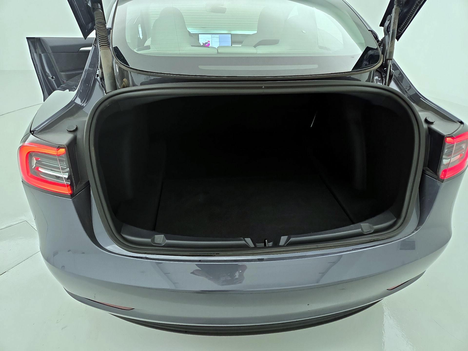 Thumbnail: 2023 Tesla Model 3 - 20