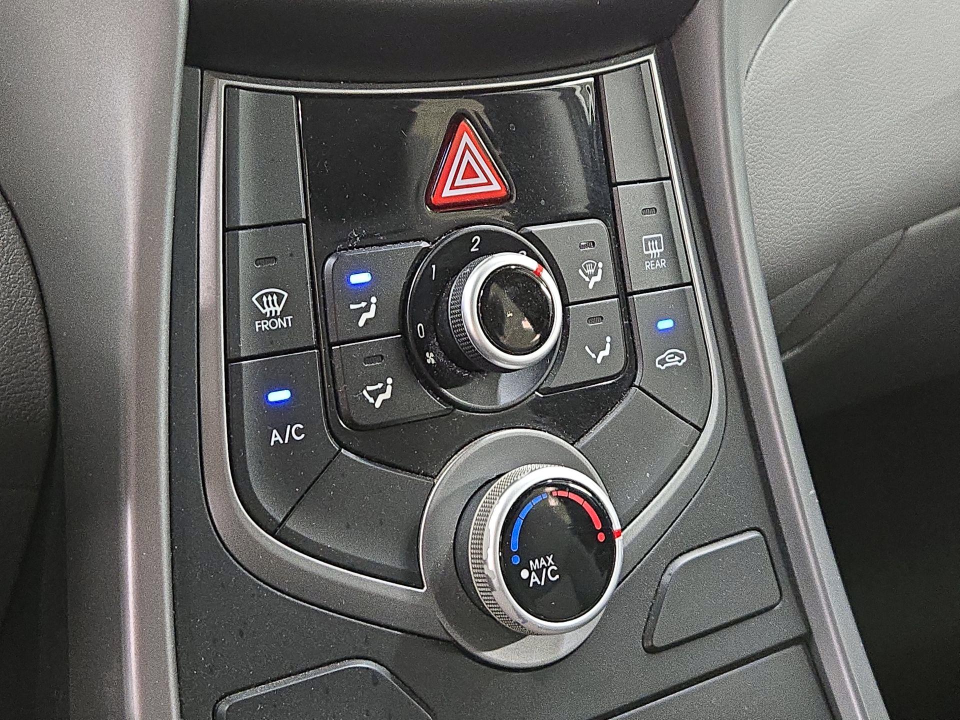 Thumbnail: 2015 Hyundai Elantra - 15