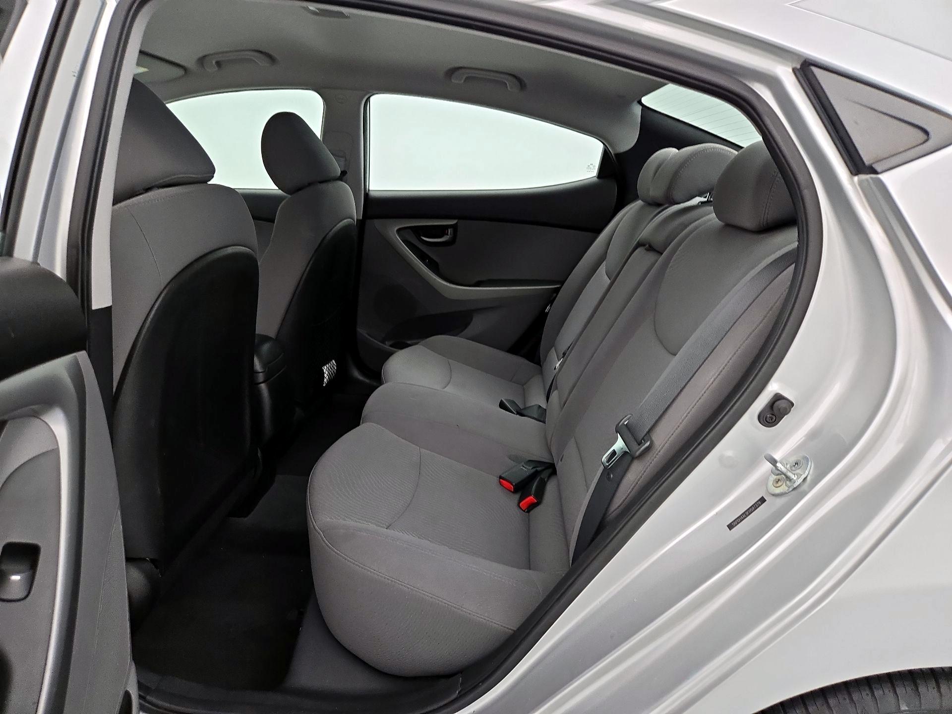 Thumbnail: 2015 Hyundai Elantra - 18