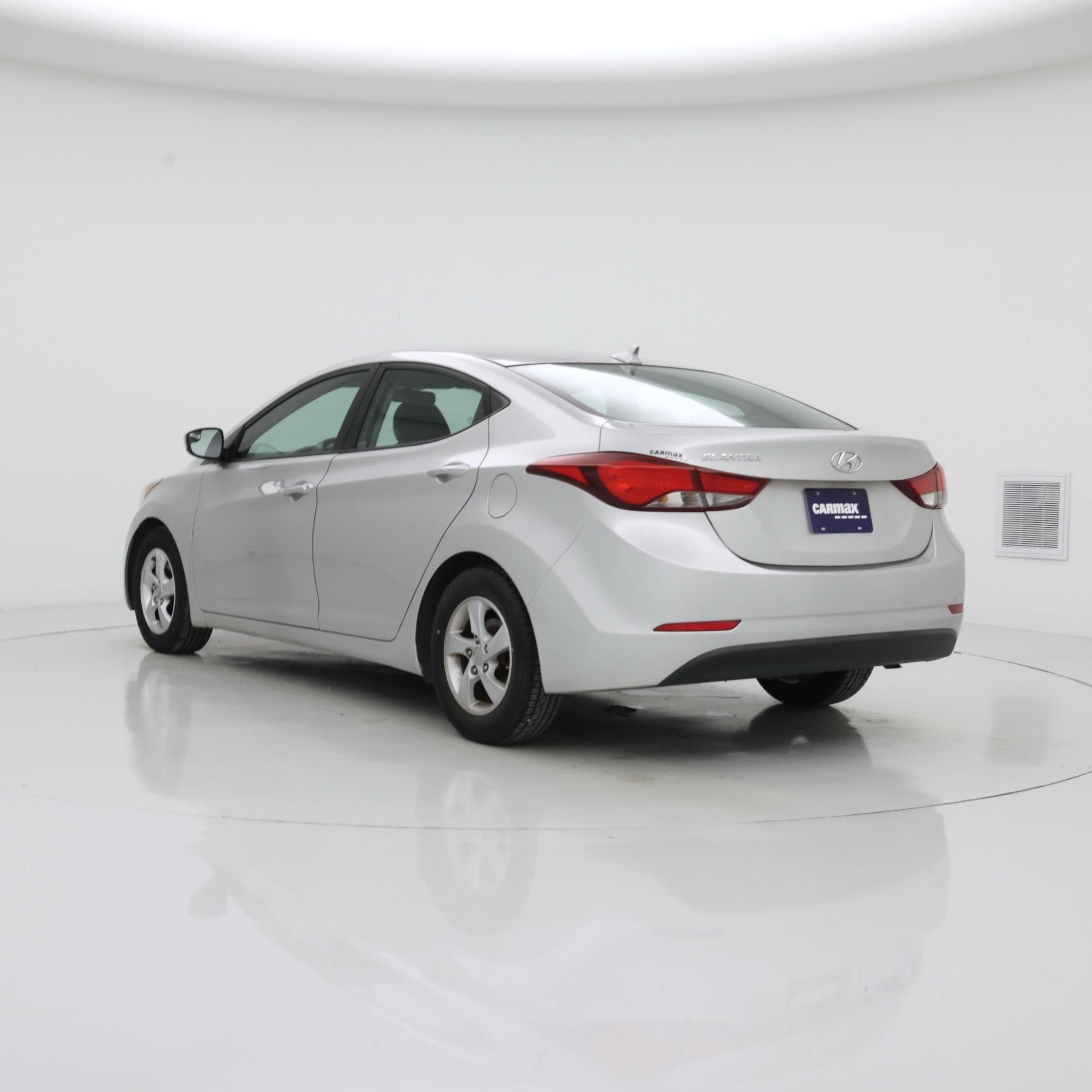 Thumbnail: 2015 Hyundai Elantra - 2
