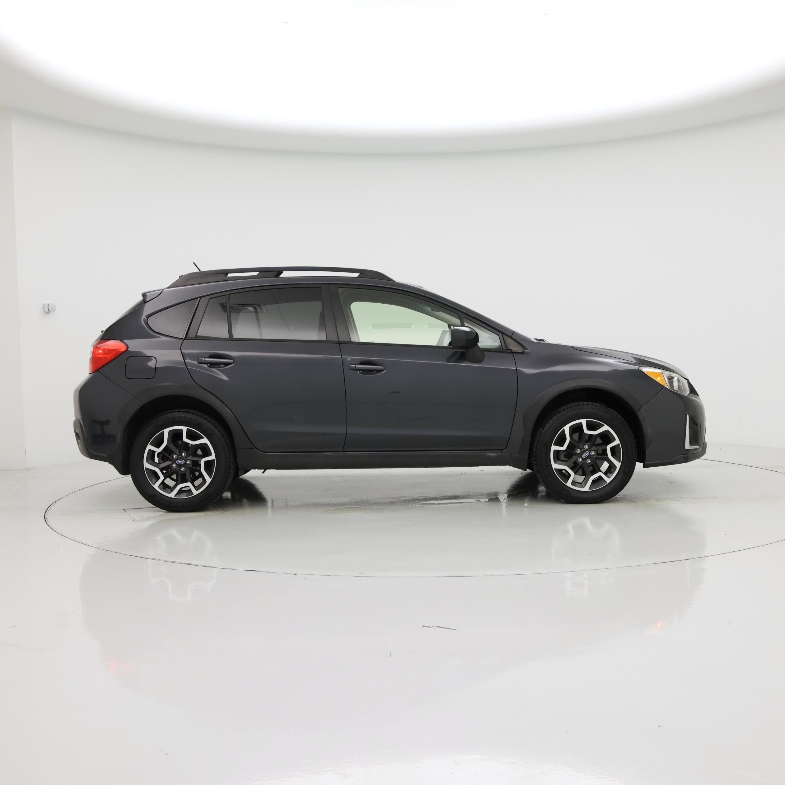Thumbnail: 2017 Subaru Crosstrek - 7