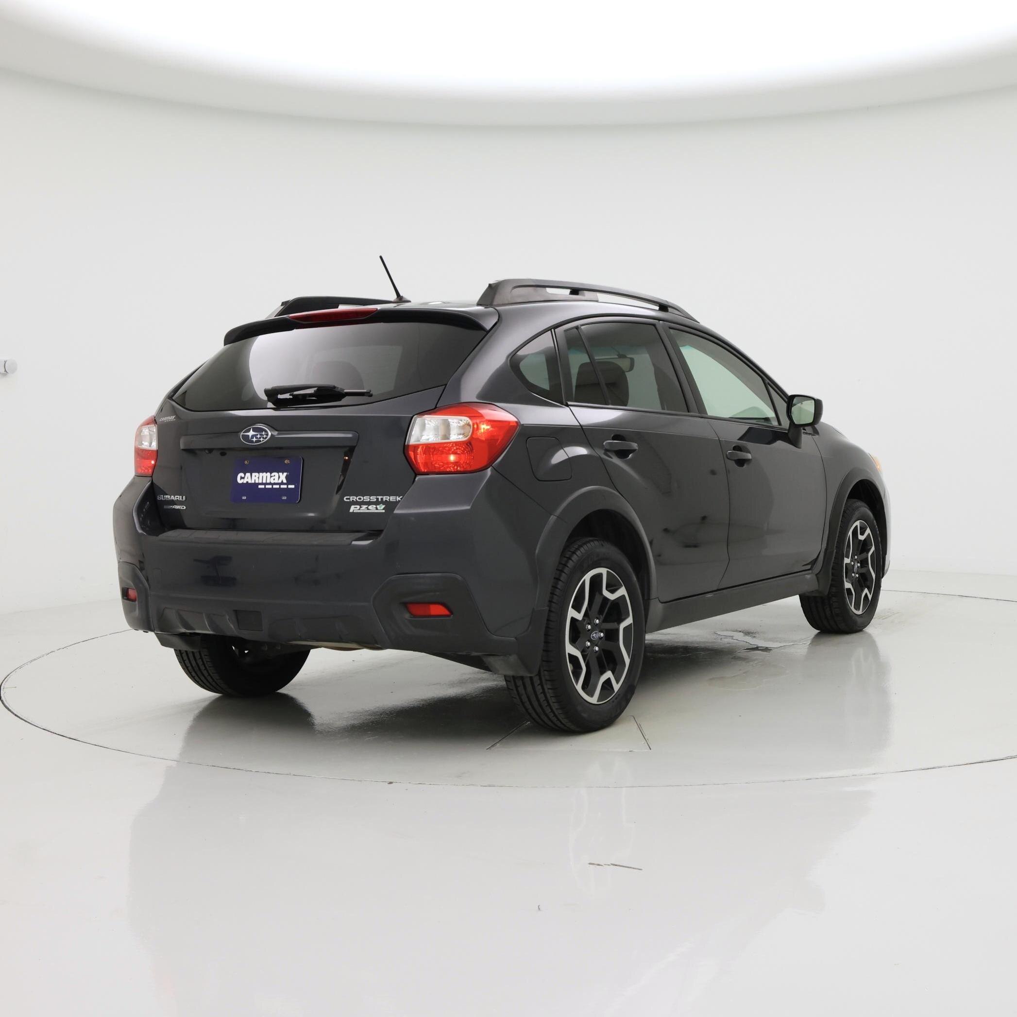 Thumbnail: 2017 Subaru Crosstrek - 8