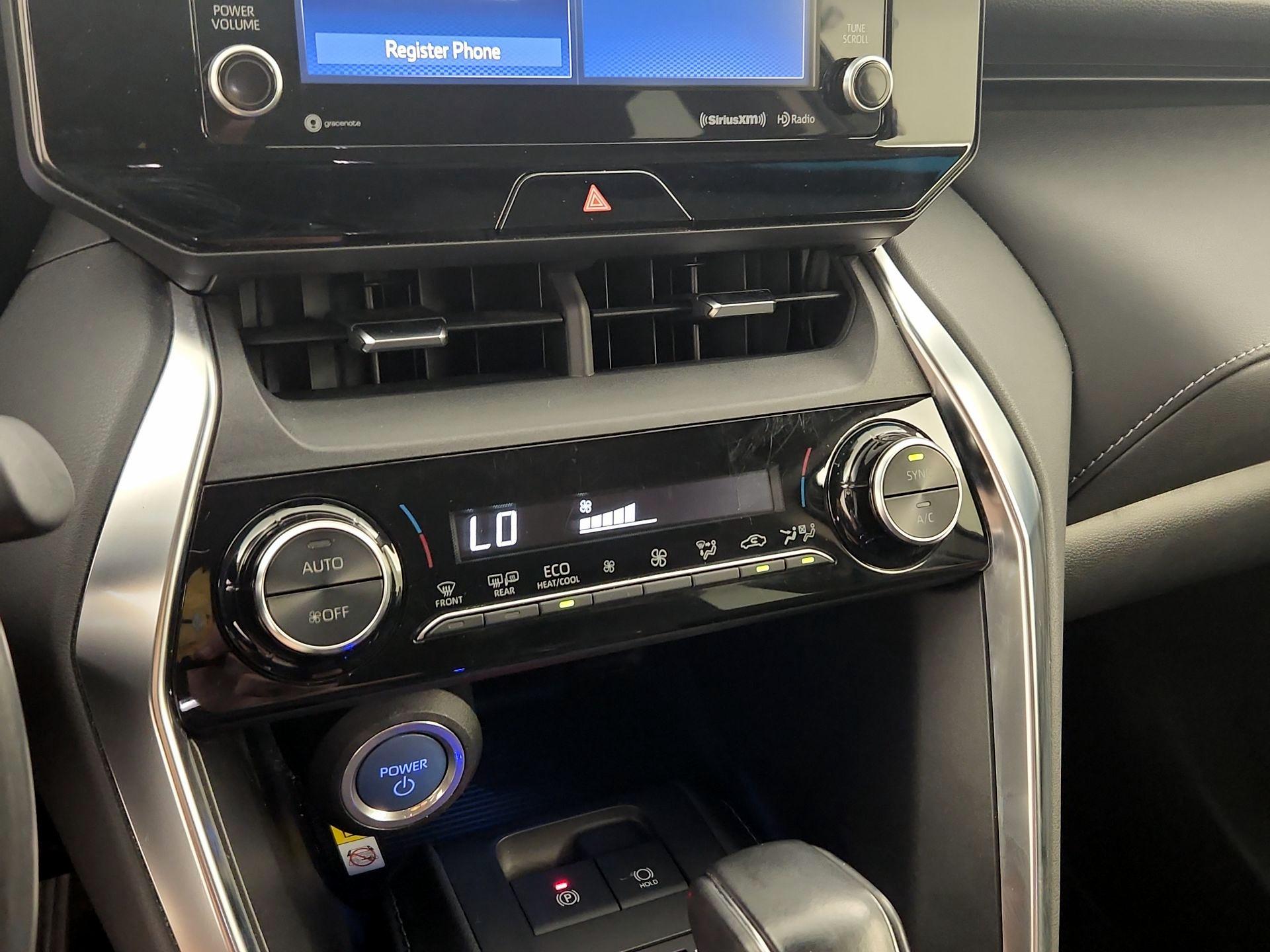 Thumbnail: 2021 Toyota Venza - 16