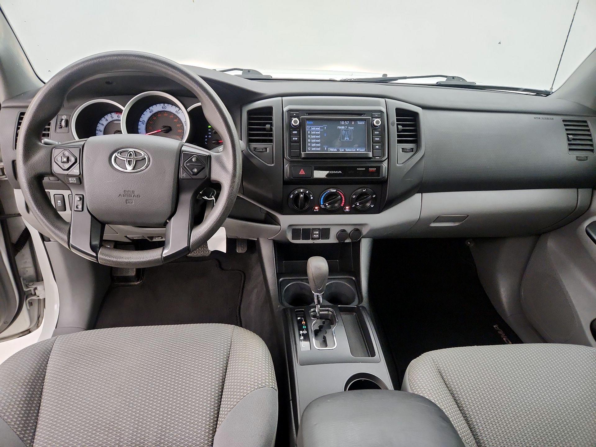 Thumbnail: 2015 Toyota Tacoma - 9