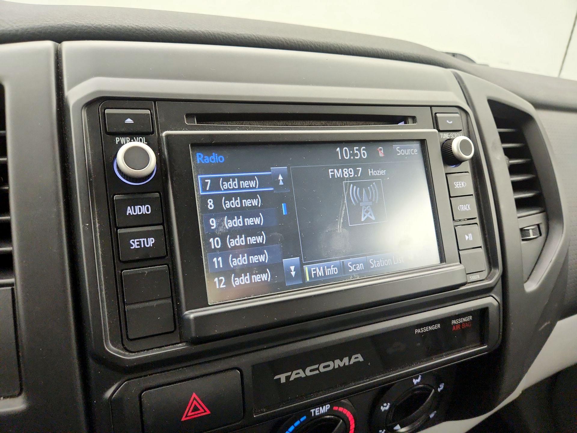 Thumbnail: 2015 Toyota Tacoma - 14
