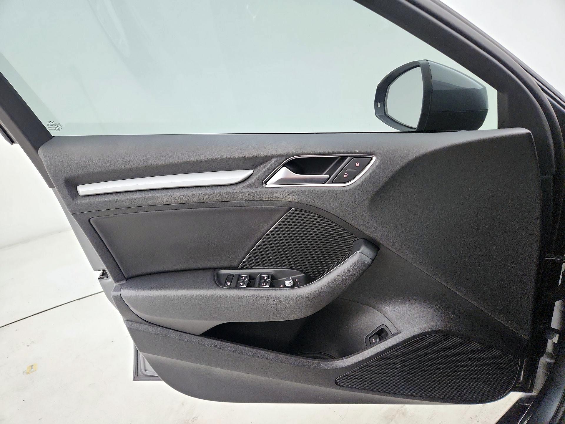 Thumbnail: 2016 Audi A3 - 12