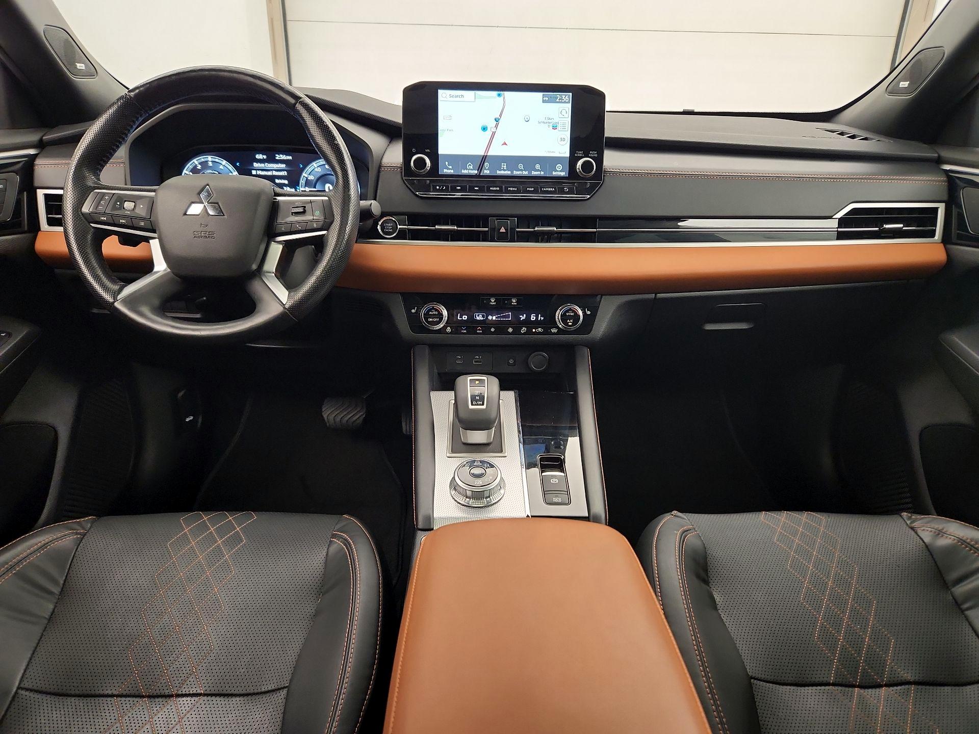 Thumbnail: 2022 Mitsubishi Outlander - 9