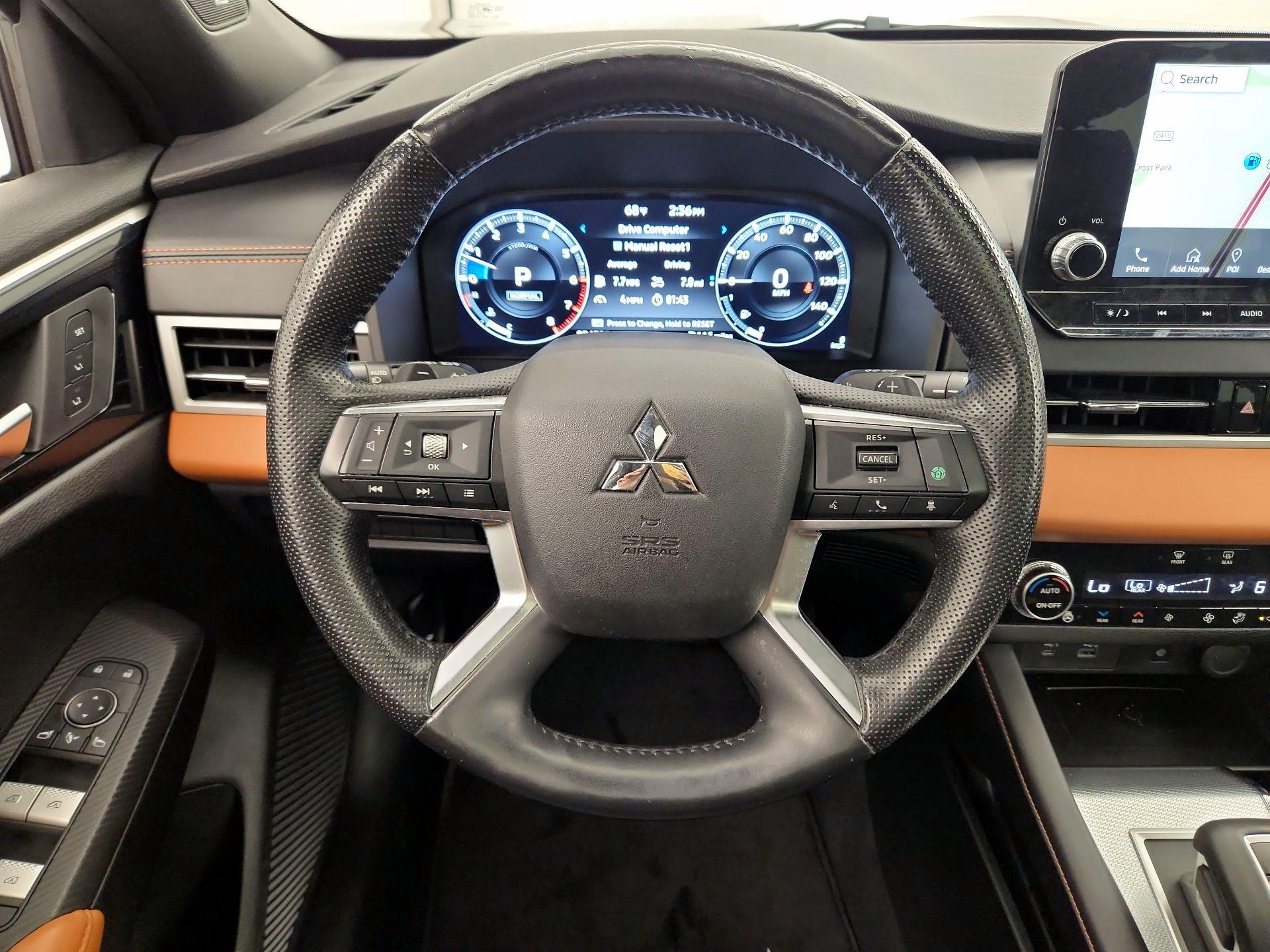 Thumbnail: 2022 Mitsubishi Outlander - 10