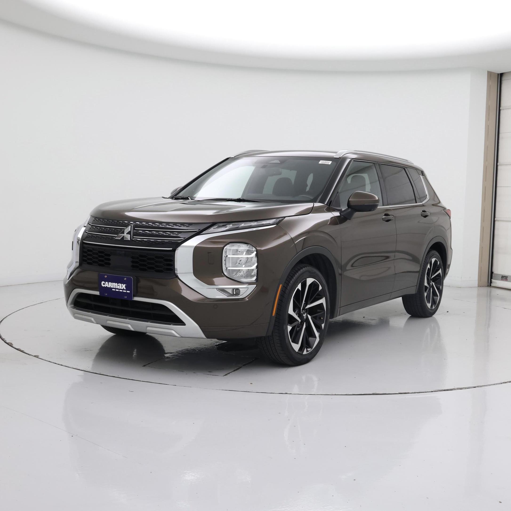 Thumbnail: 2022 Mitsubishi Outlander - 4