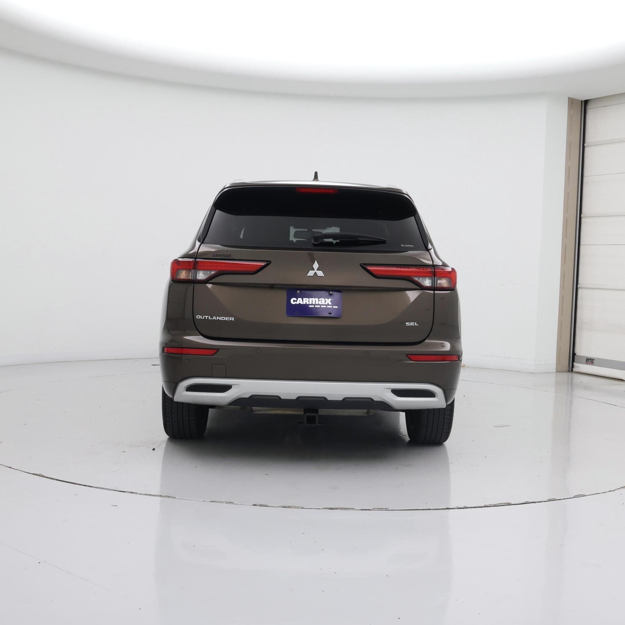 Thumbnail: 2022 Mitsubishi Outlander - 6