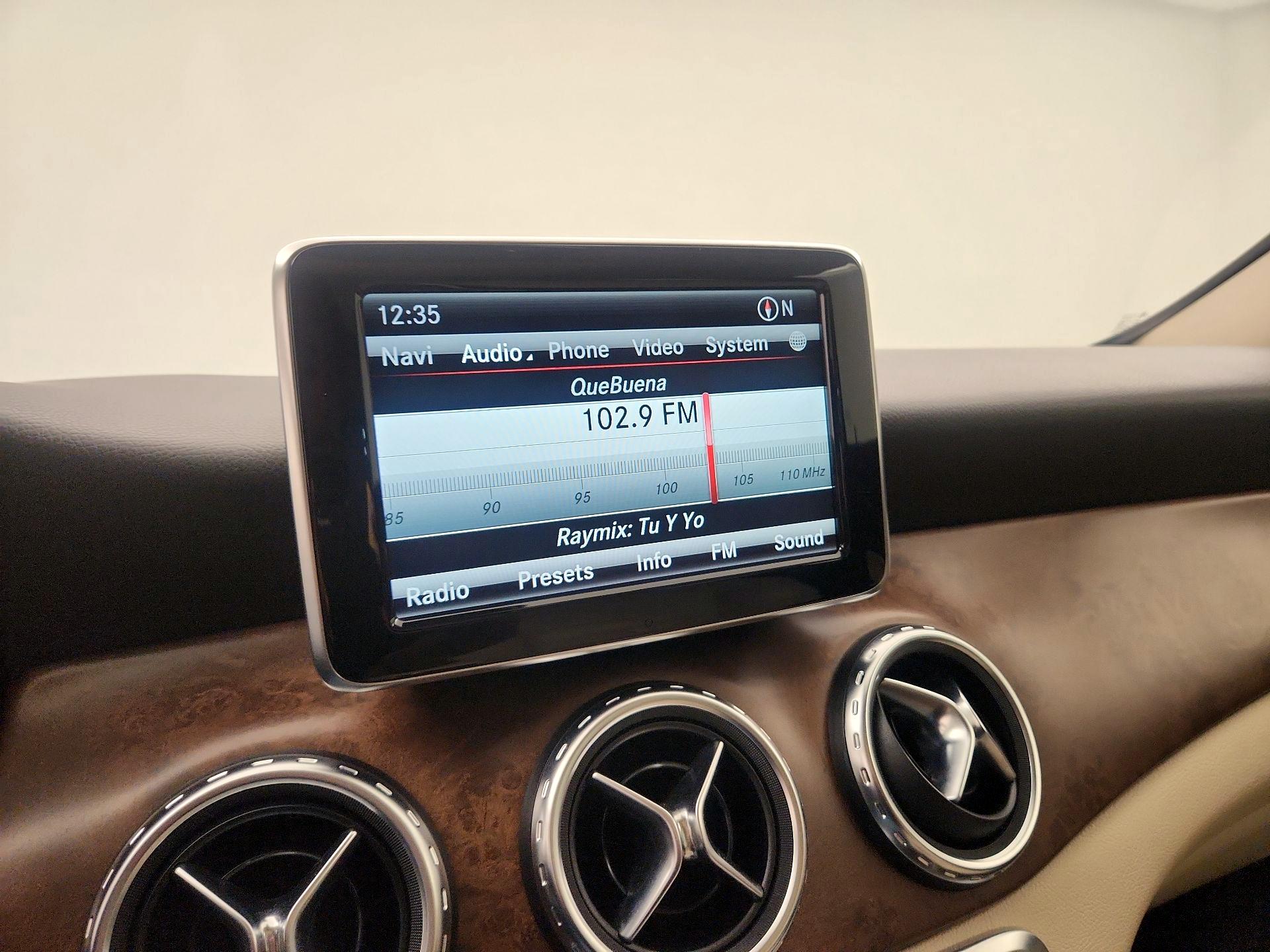 Thumbnail: 2015 Mercedes-Benz GLA - 13
