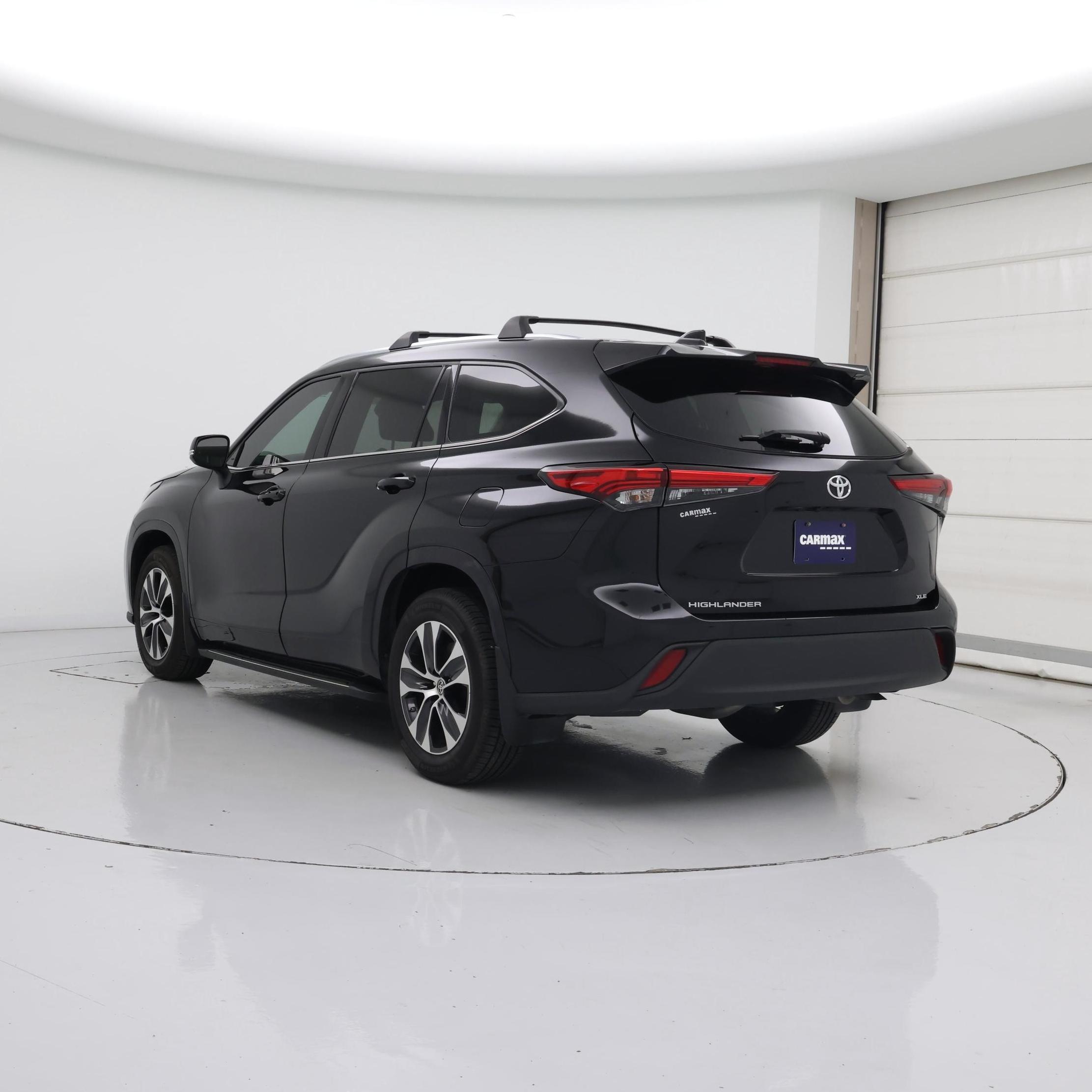 Thumbnail: 2021 Toyota Highlander - 2