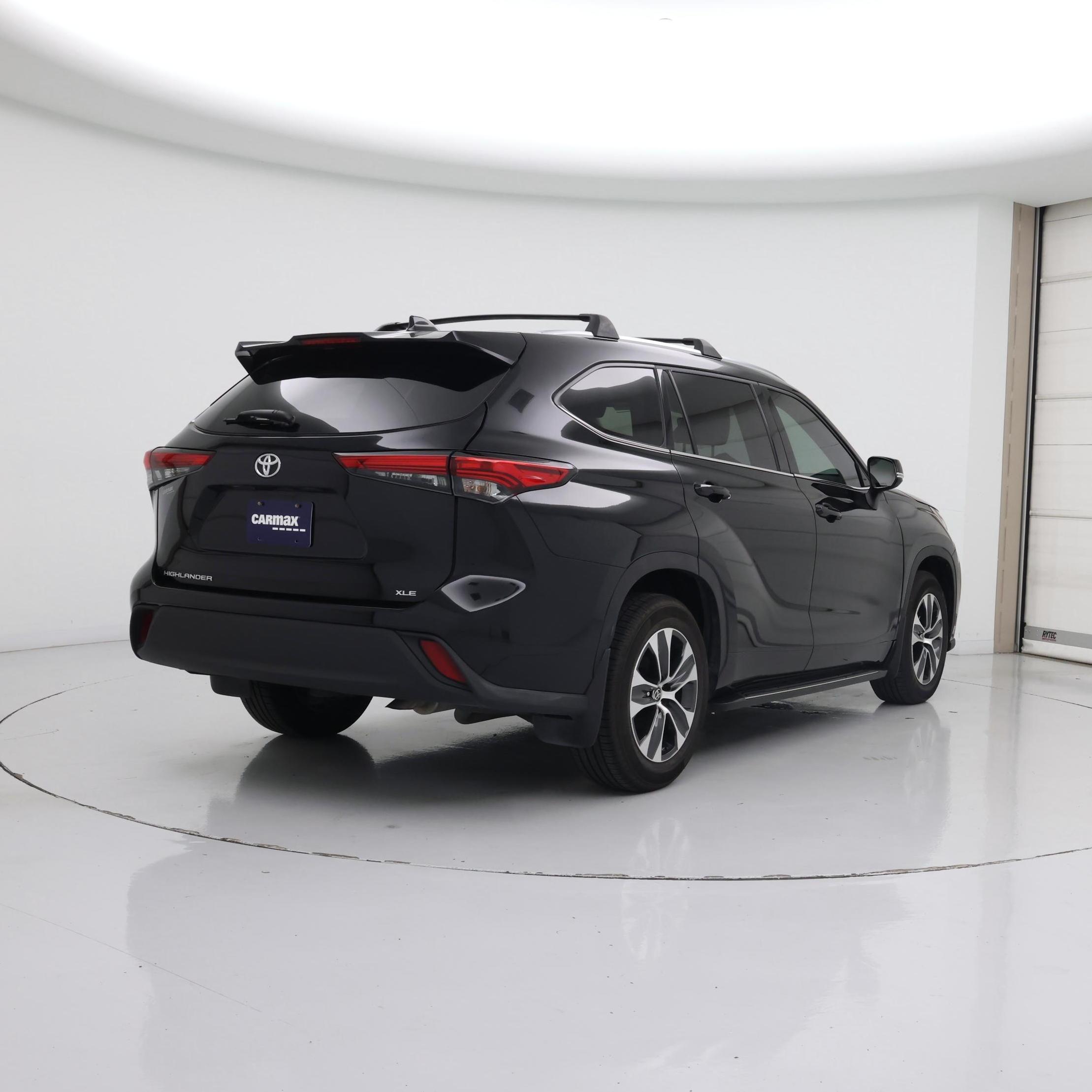 Thumbnail: 2021 Toyota Highlander - 8