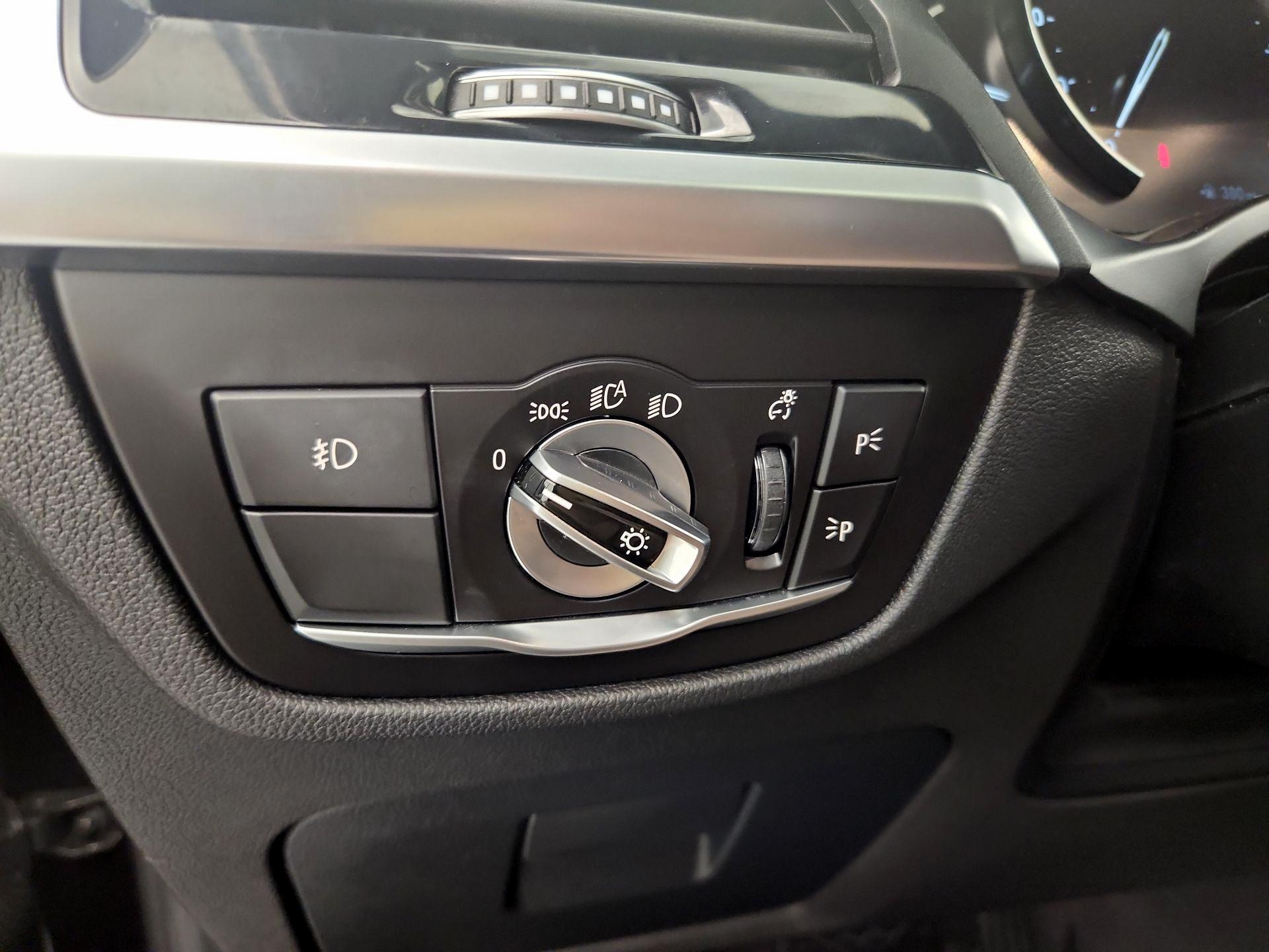 Thumbnail: 2019 BMW X3 - 13