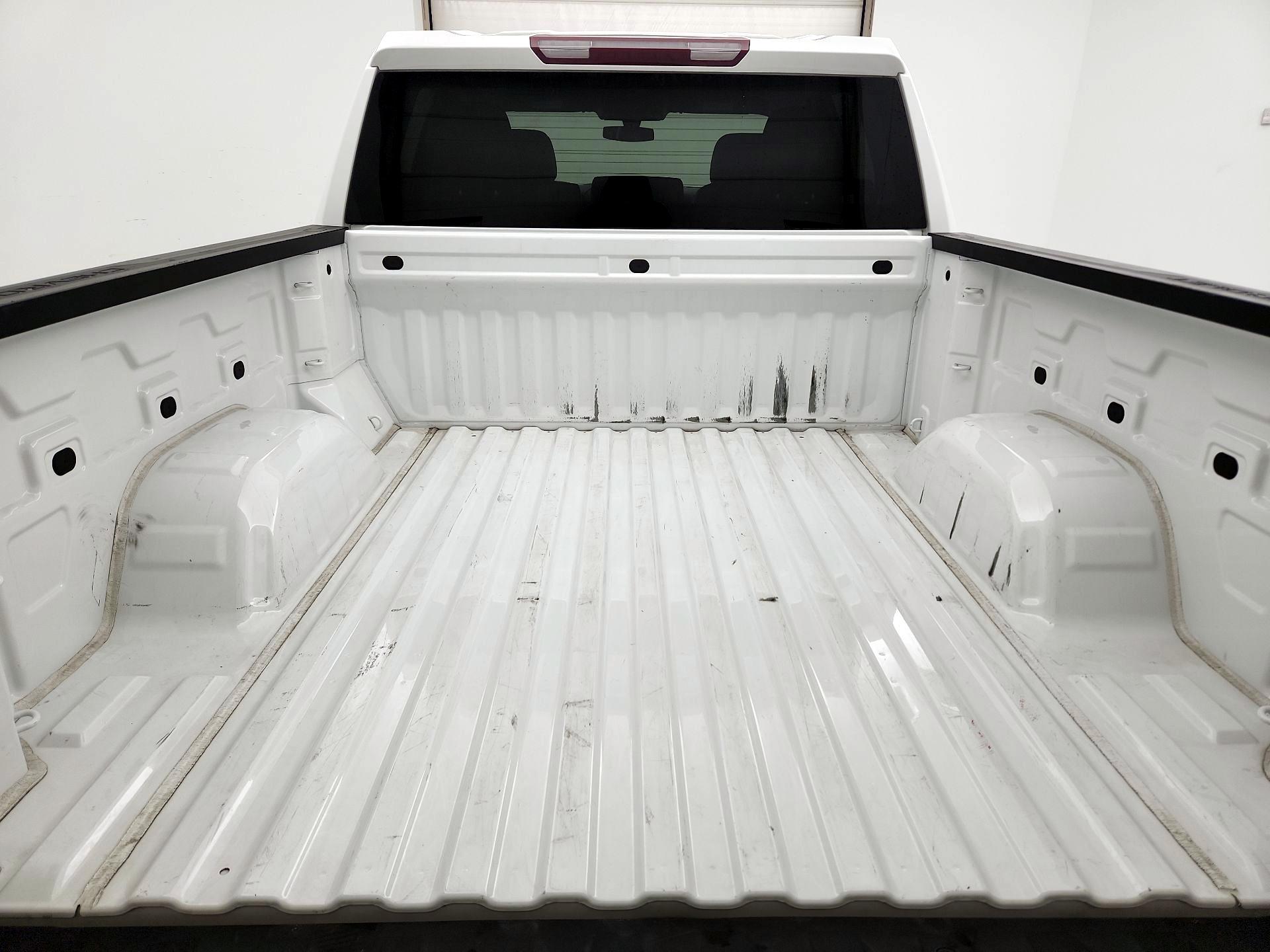 Thumbnail: 2020 Chevrolet Silverado 1500 - 20