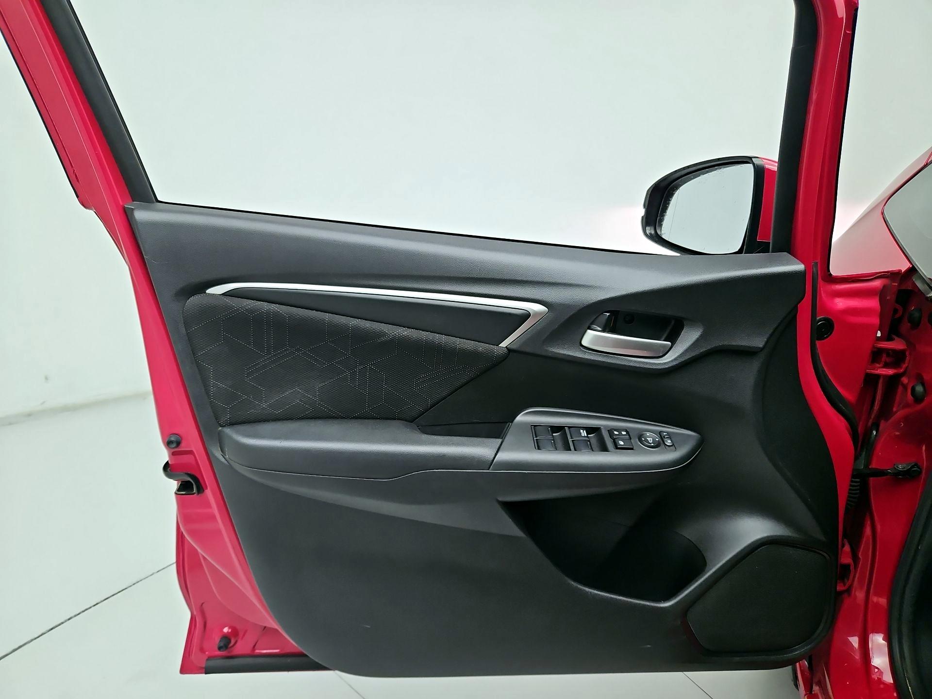 Thumbnail: 2016 Honda Fit - 12