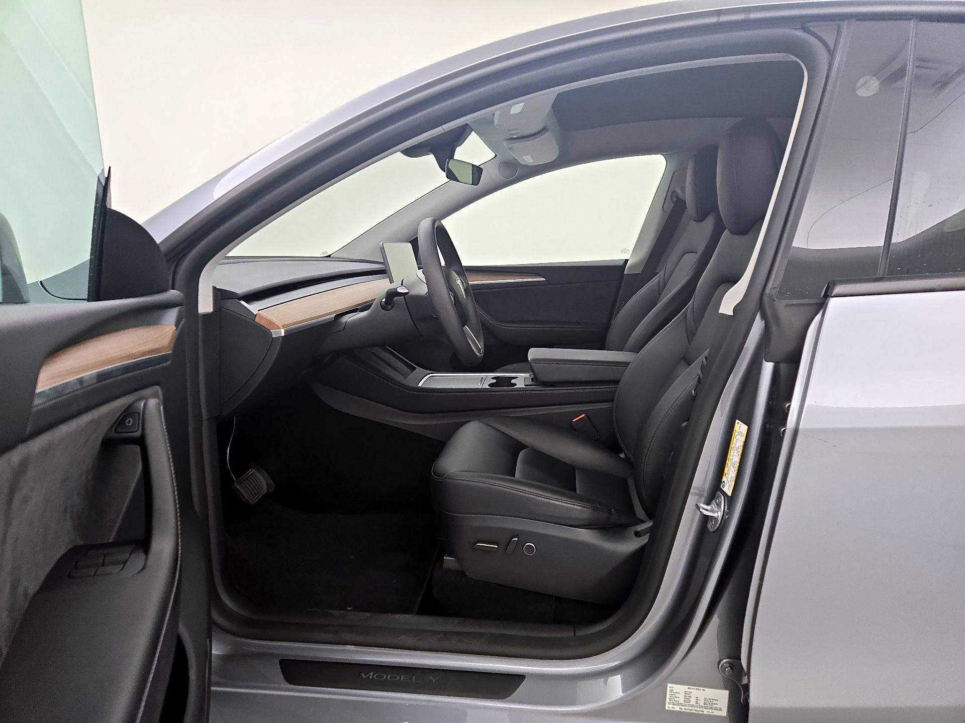 Thumbnail: 2024 Tesla Model Y - 11