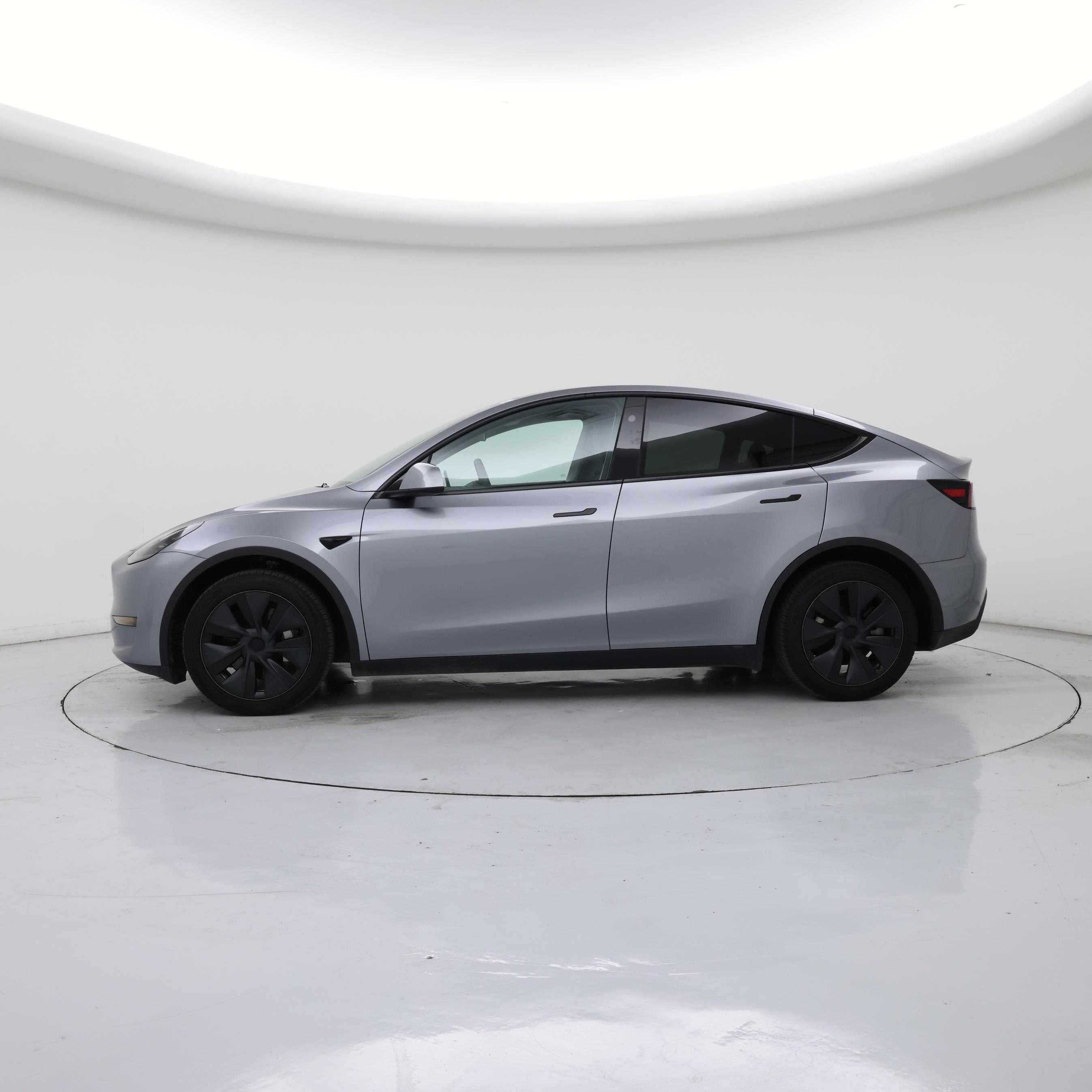 Thumbnail: 2024 Tesla Model Y - 3