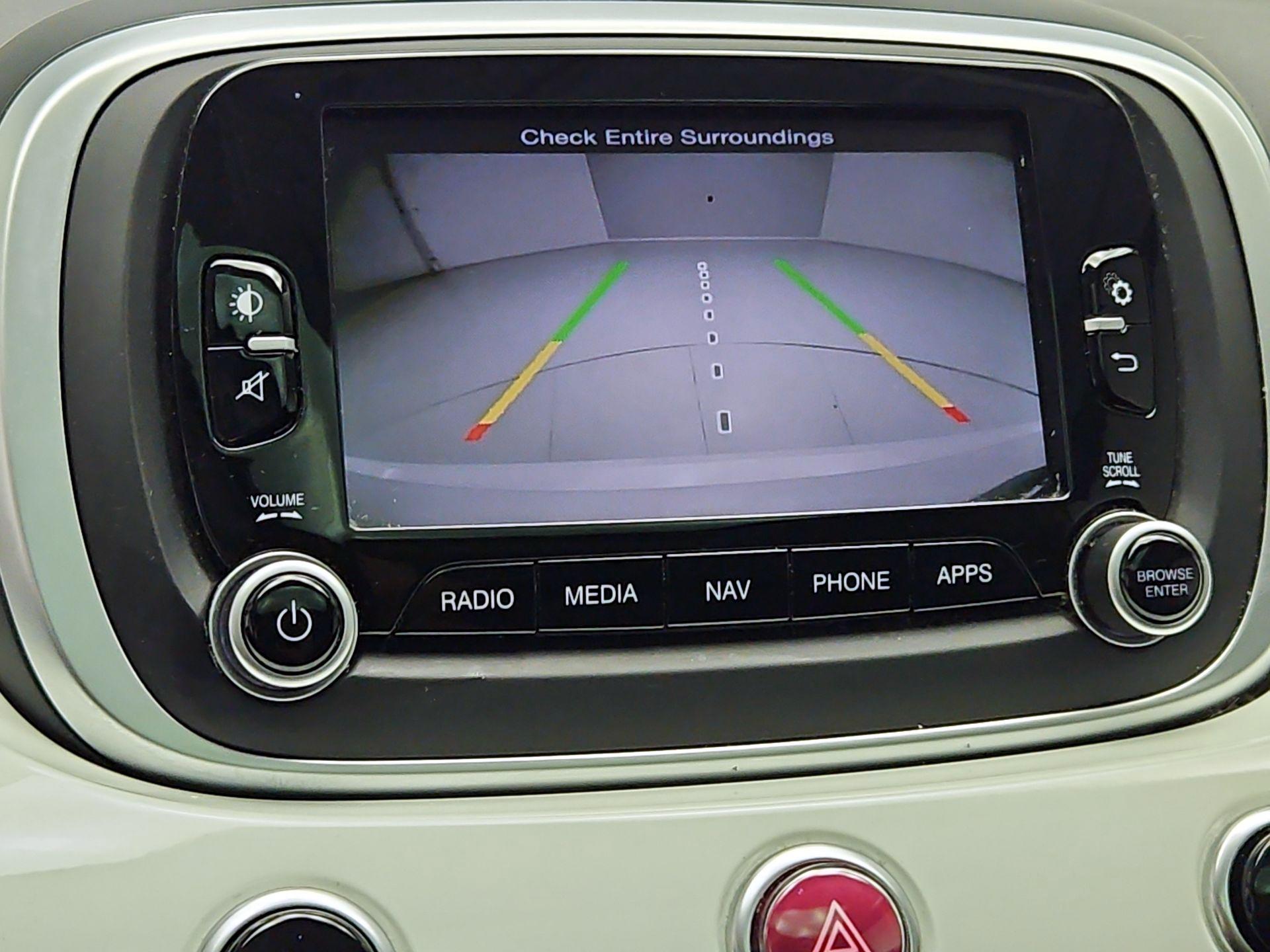 Thumbnail: 2016 Fiat 500X - 15