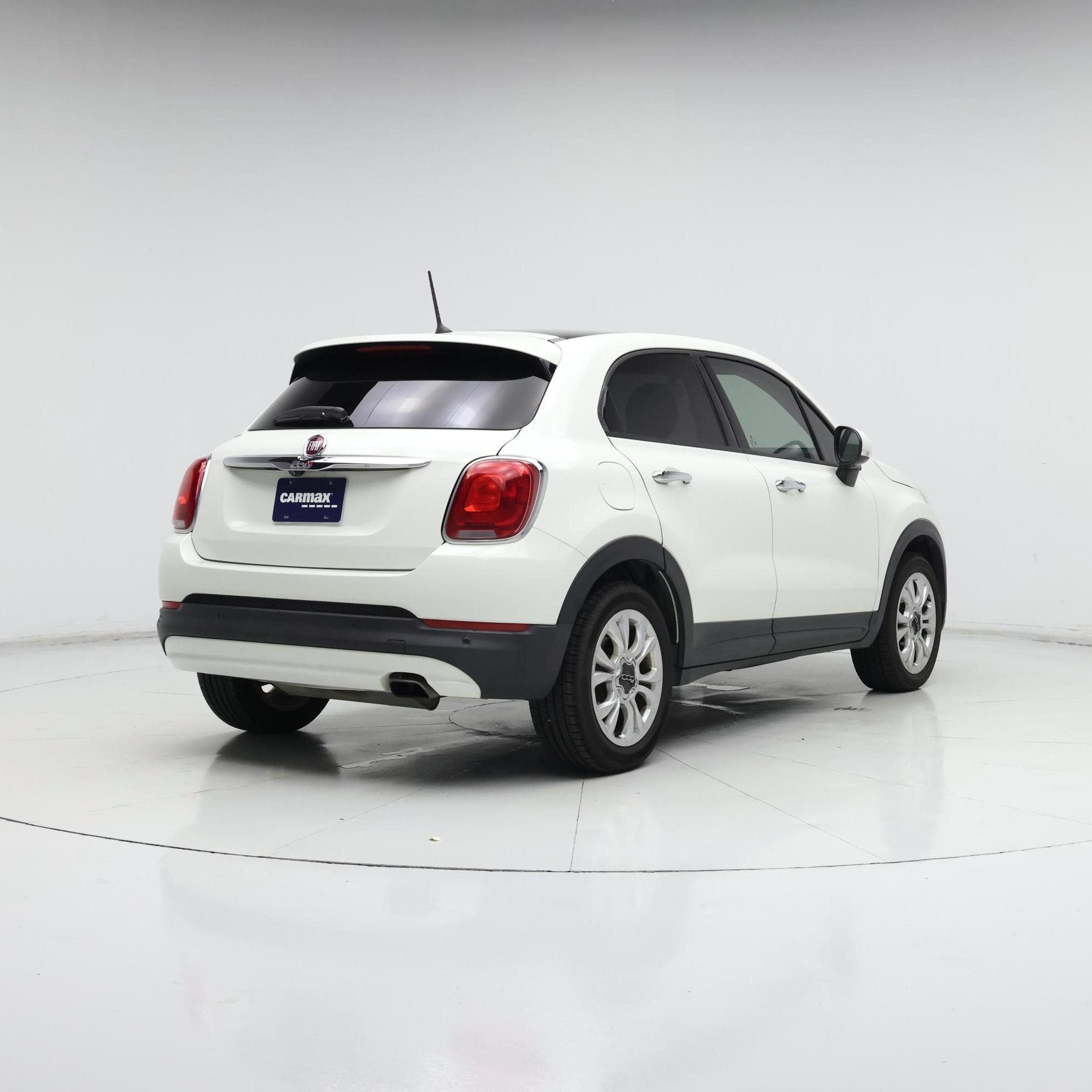 Thumbnail: 2016 Fiat 500X - 8