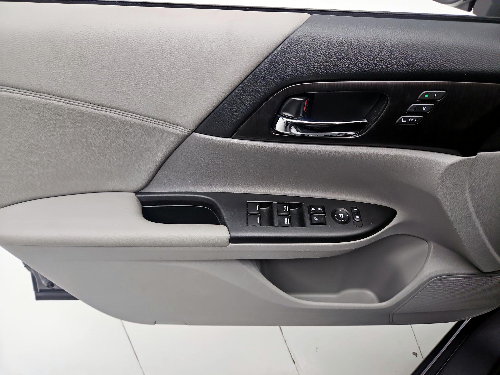 Thumbnail: 2014 Honda Accord - 12