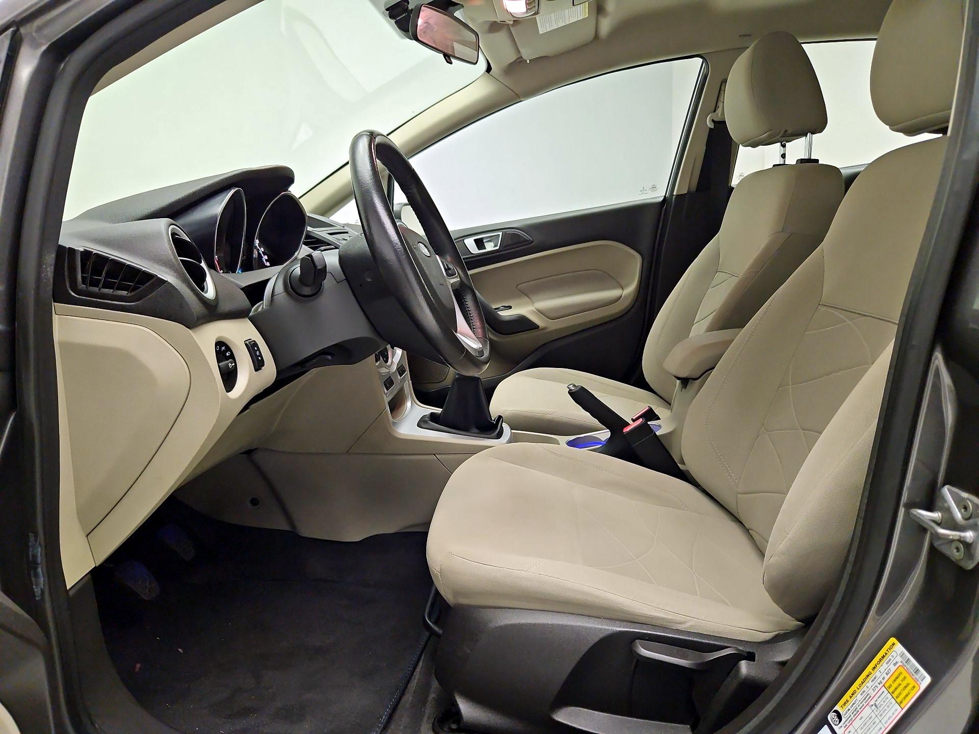 Thumbnail: 2014 Ford Fiesta - 11
