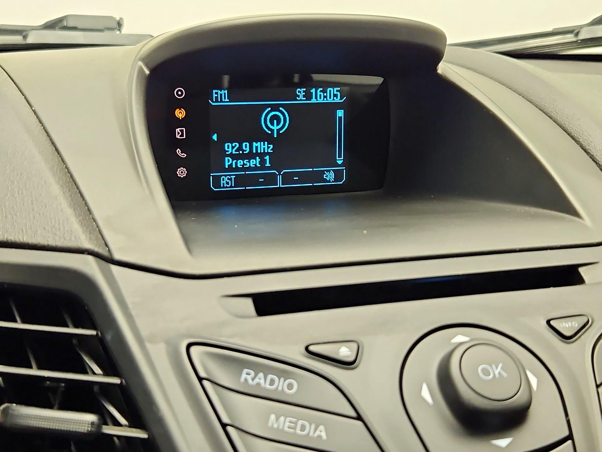 Thumbnail: 2014 Ford Fiesta - 14