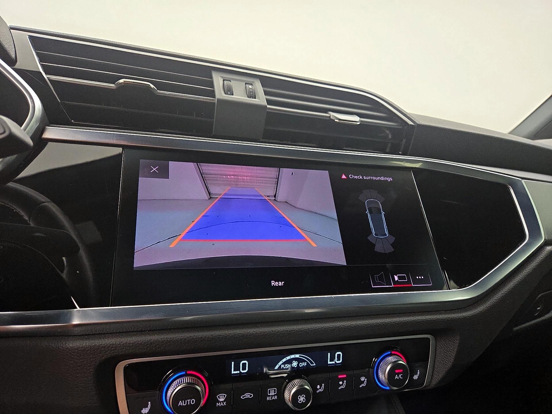 Thumbnail: 2020 Audi Q3 - 15
