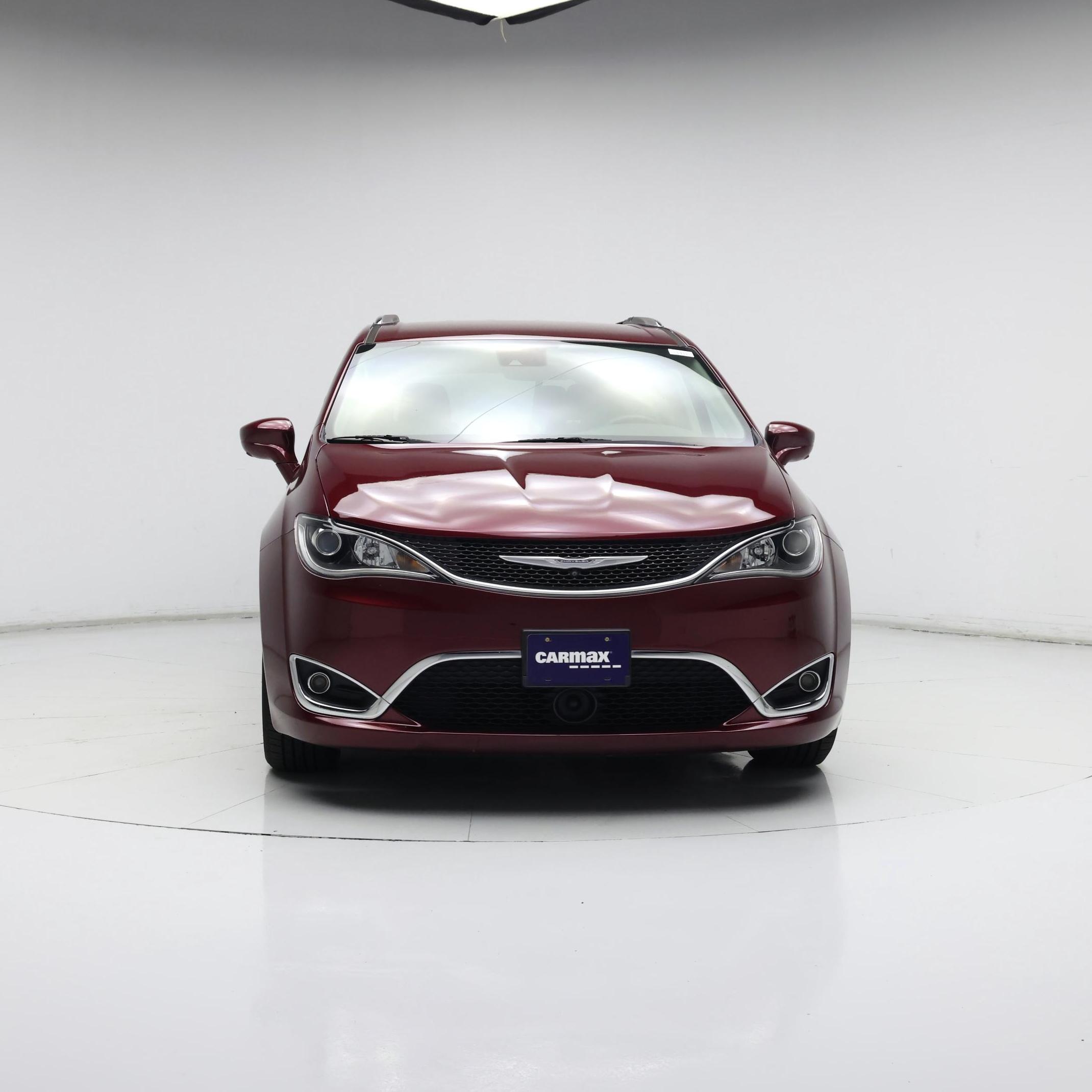 Thumbnail: 2017 Chrysler Pacifica - 5