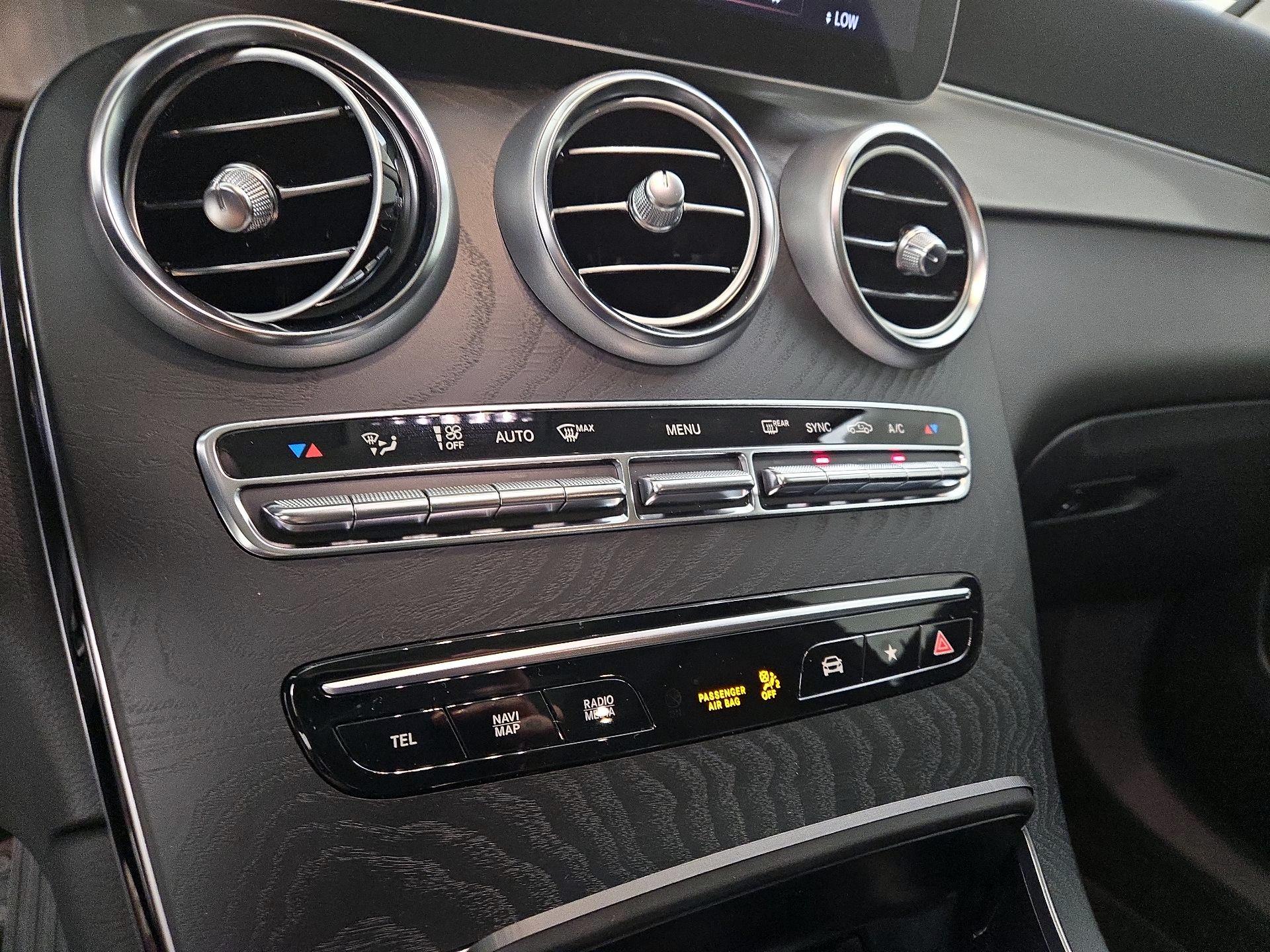 Thumbnail: 2022 Mercedes-Benz GLC - 16