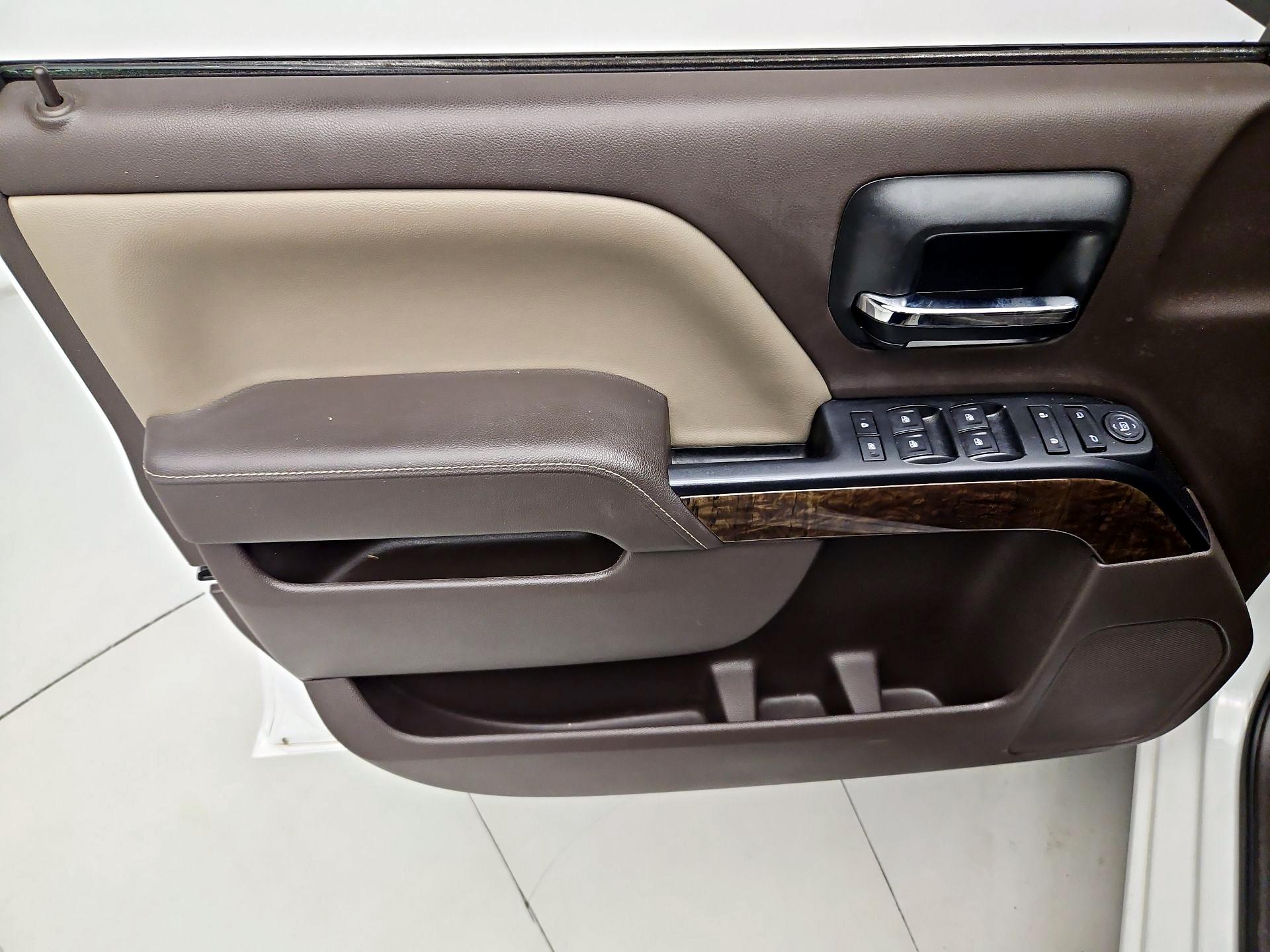 Thumbnail: 2017 Chevrolet Silverado 1500 - 12