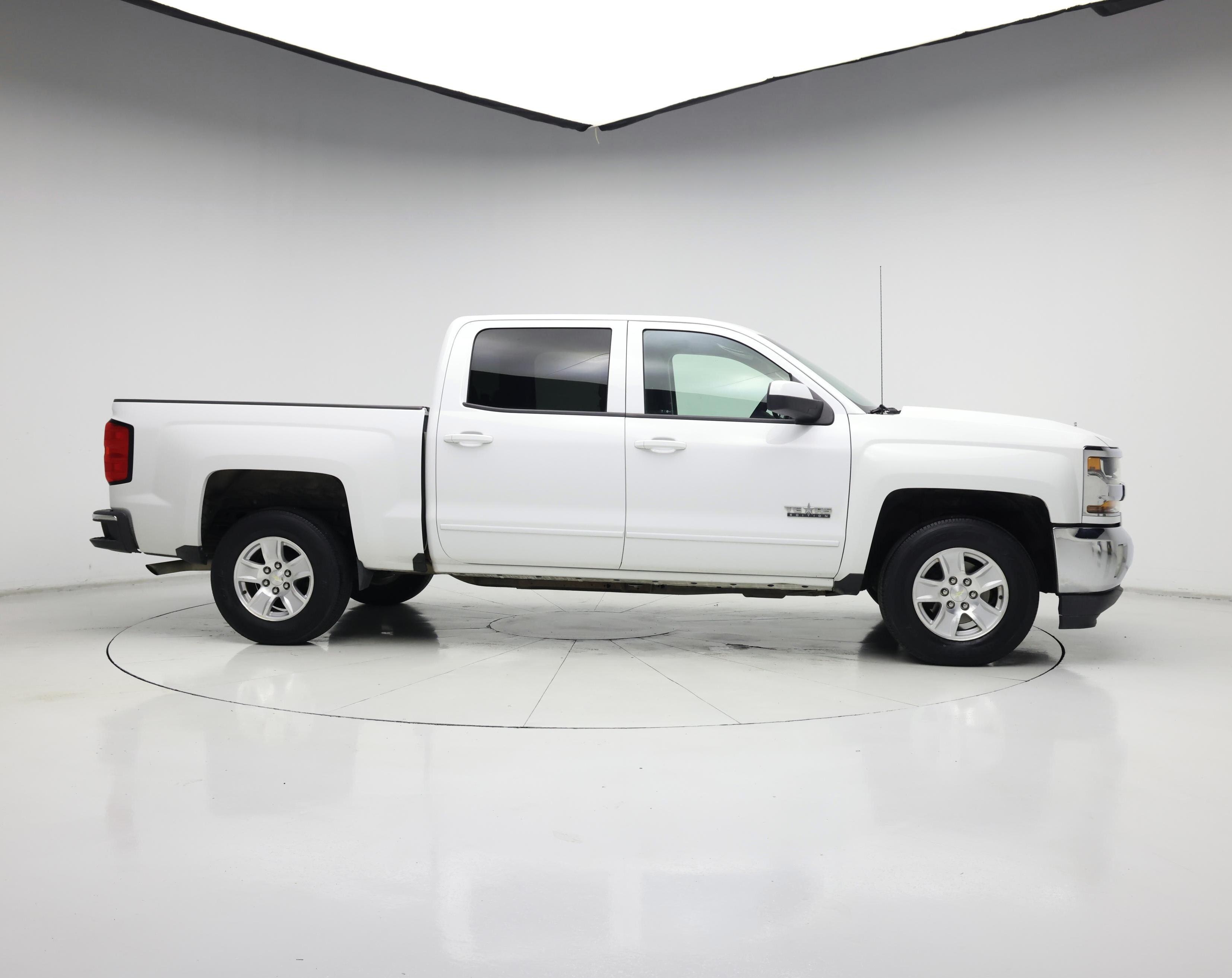 Thumbnail: 2017 Chevrolet Silverado 1500 - 7