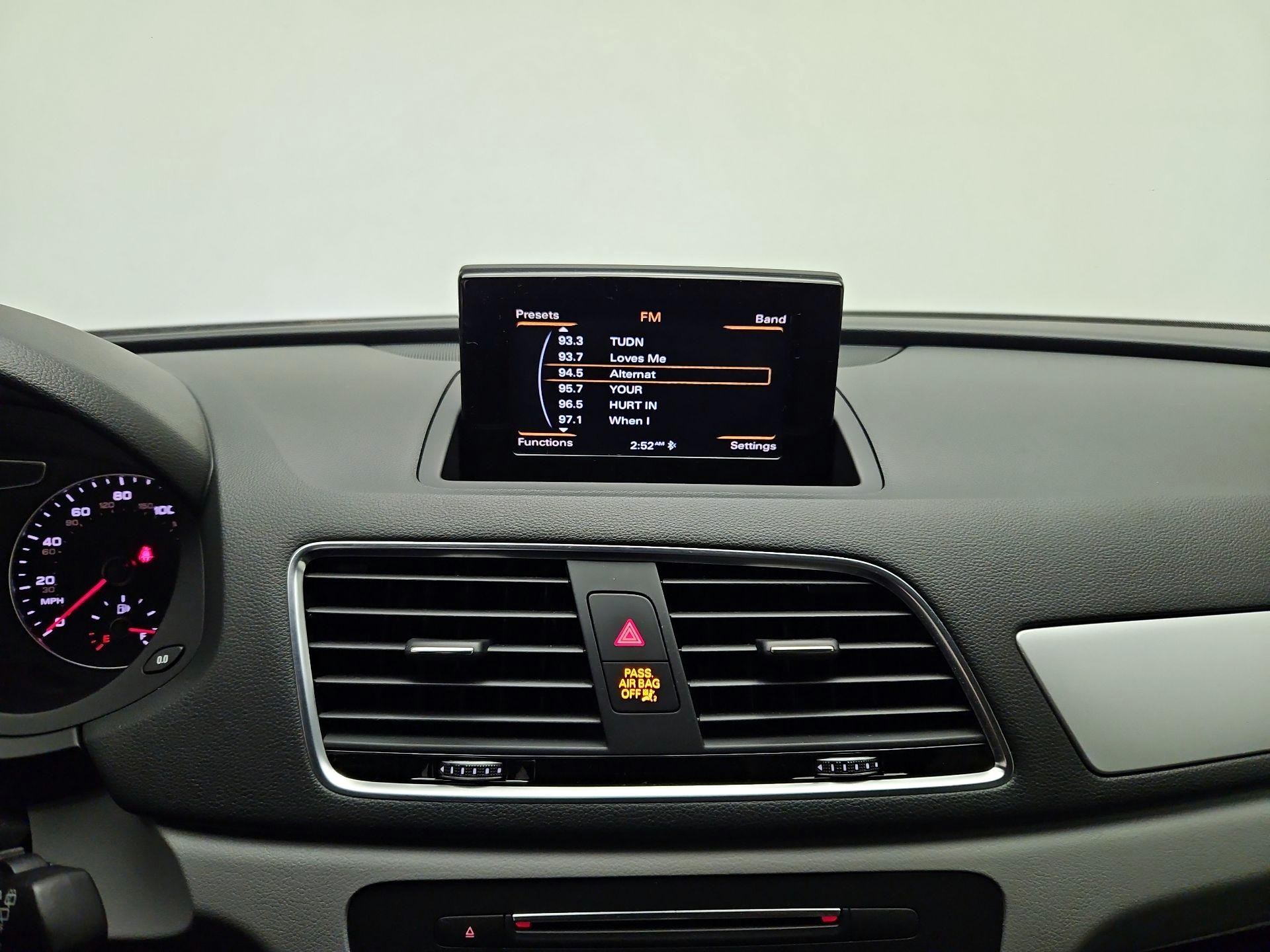 Thumbnail: 2017 Audi Q3 - 14