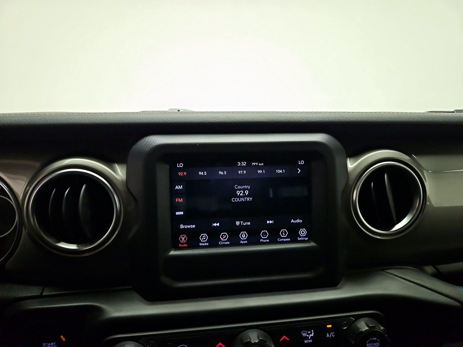 Thumbnail: 2020 Jeep Wrangler - 14