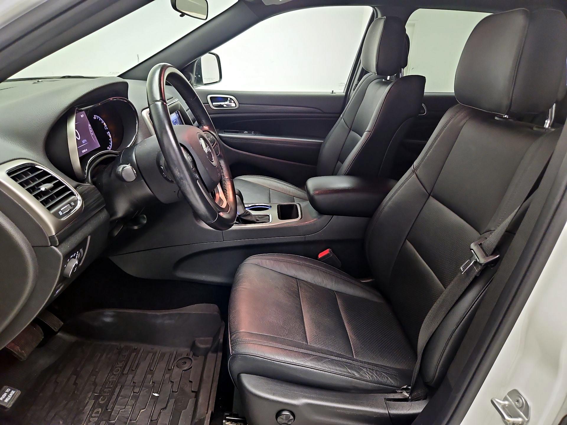 Thumbnail: 2019 Jeep Grand Cherokee - 11